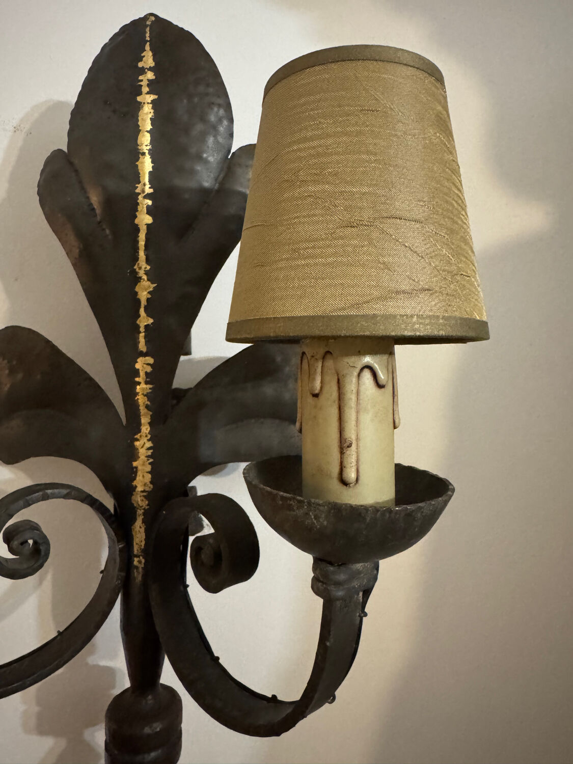 Large lily flower wrought iron wall light from the 1960s.