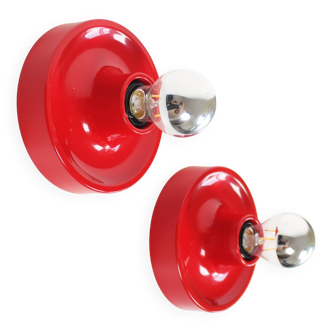 Paire de petites appliques Disc sélectionnées par Charlotte Perriand pour Les Arcs