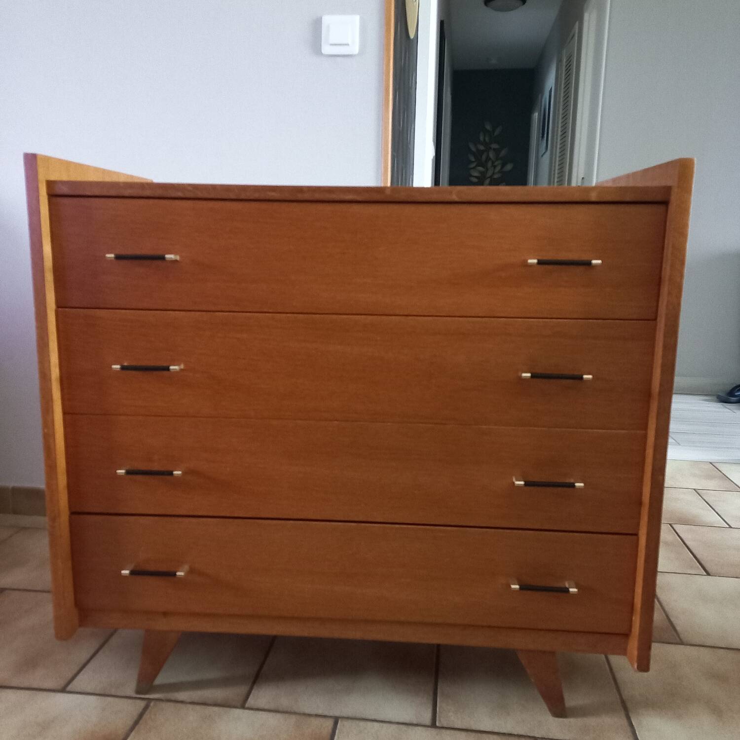 Vintage chest of drawers