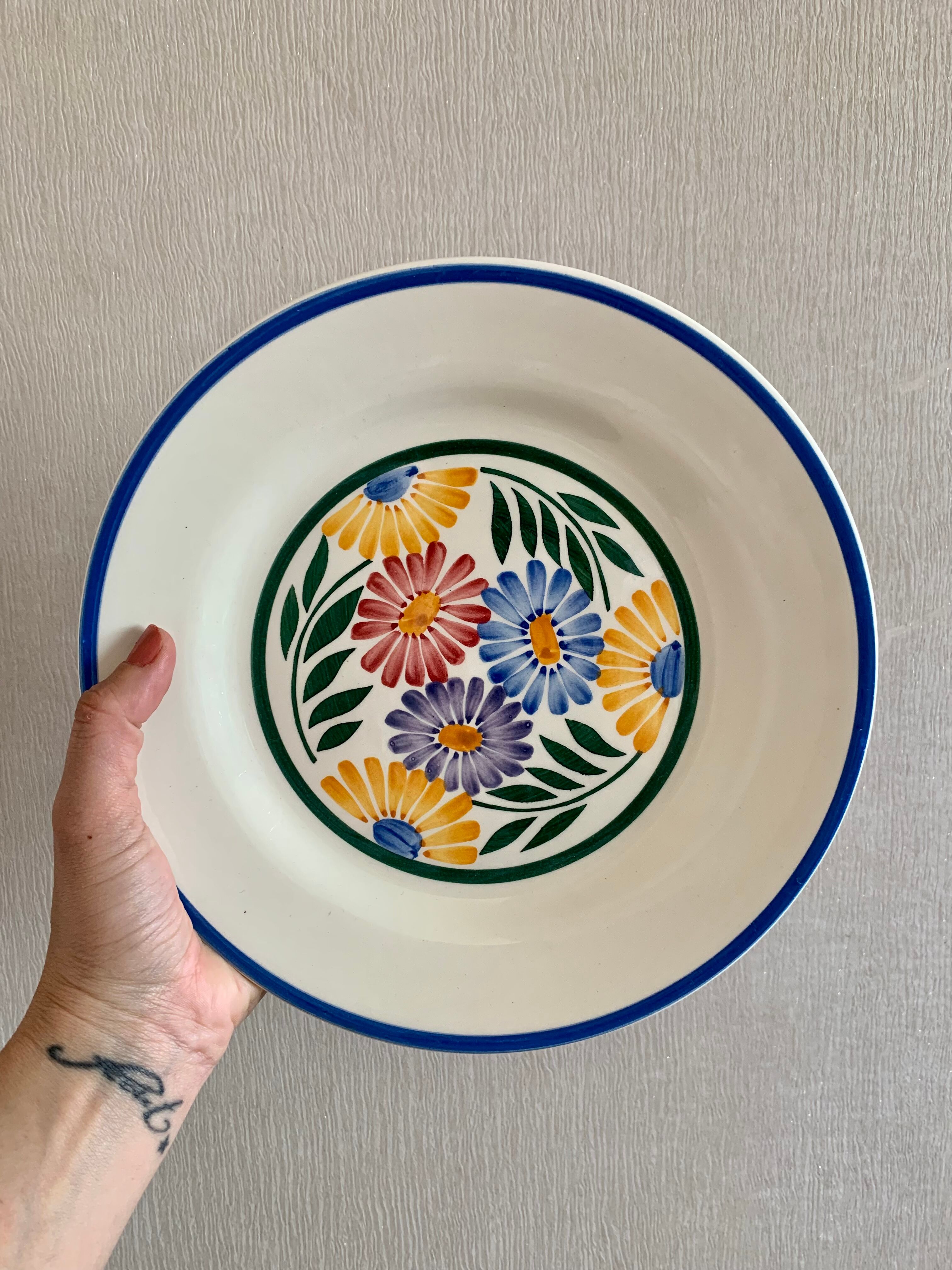 Josetti earthenware service with colorful flowers 1930