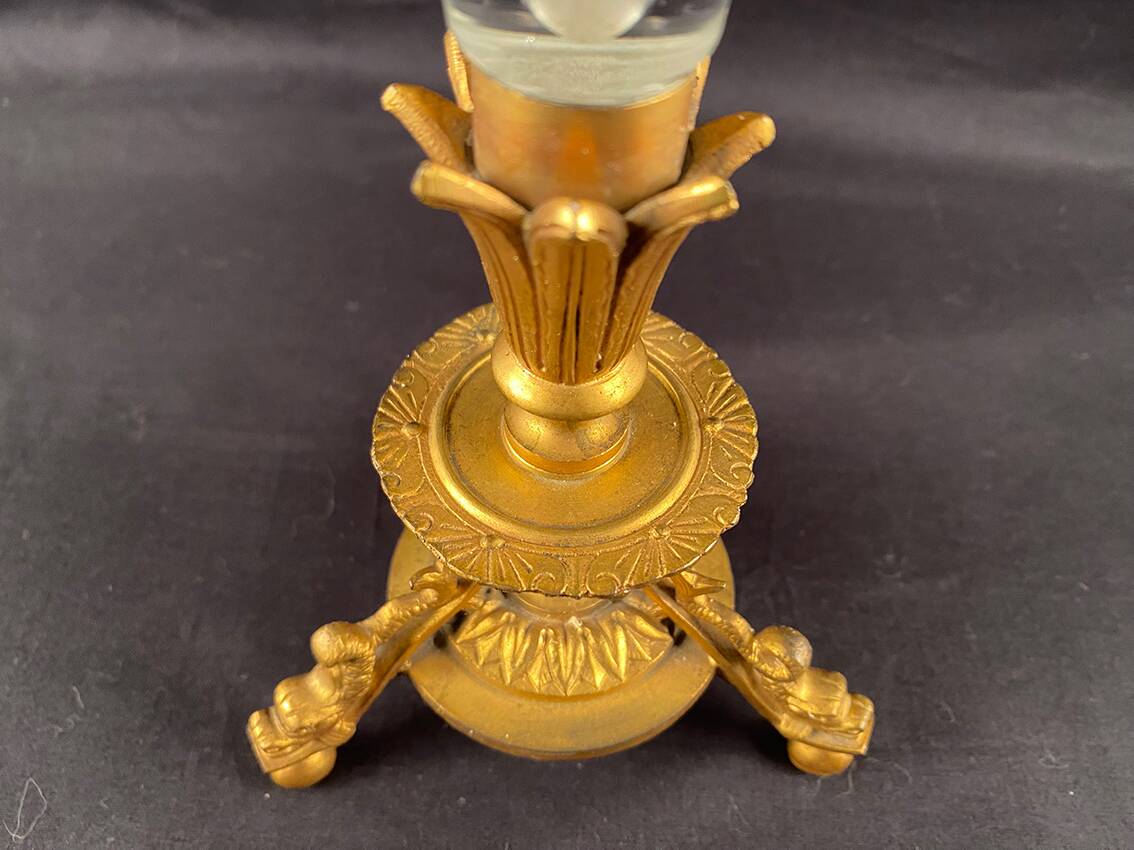 Cornet vase in gilded bronze and engraved crystal