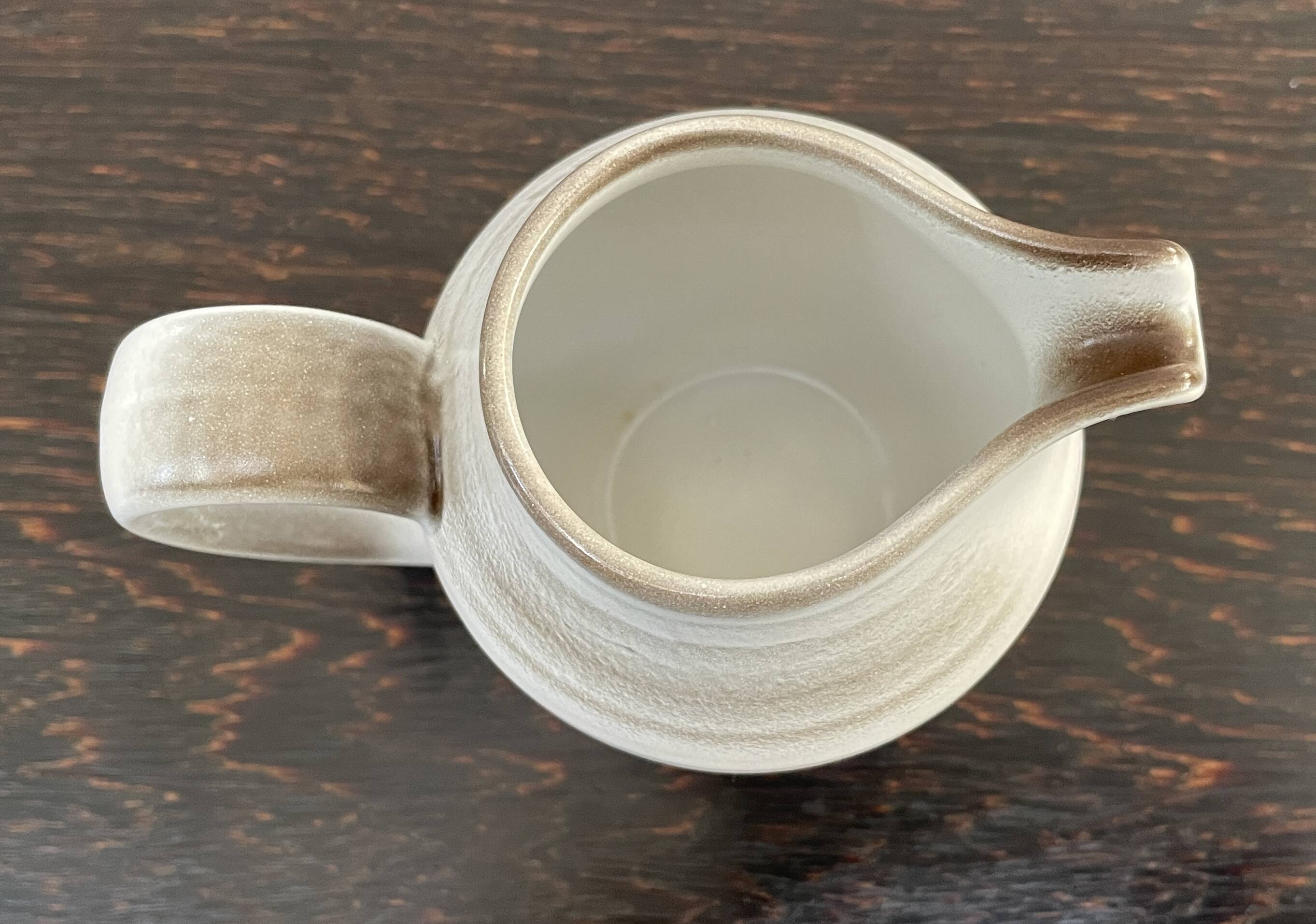 Set of 4 cups and saucers + milk jug - Stoneware - Salins-France - 70s