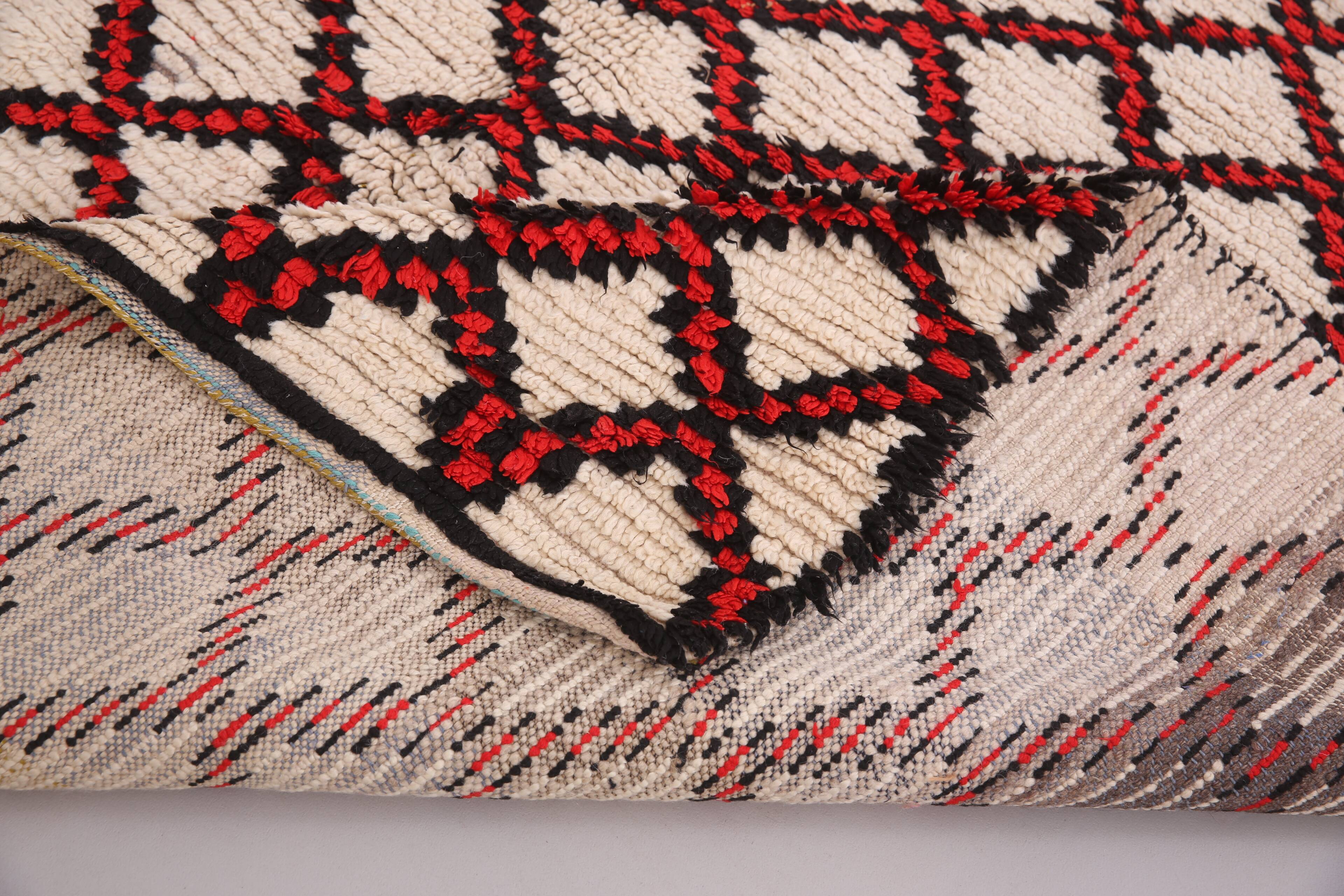 Vintage Moroccan Rug 174 x 275 cm - Berber Handmade Rug - Old moroccan rug