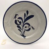 6 dessert plates, St Clément. Hand-painted decoration.