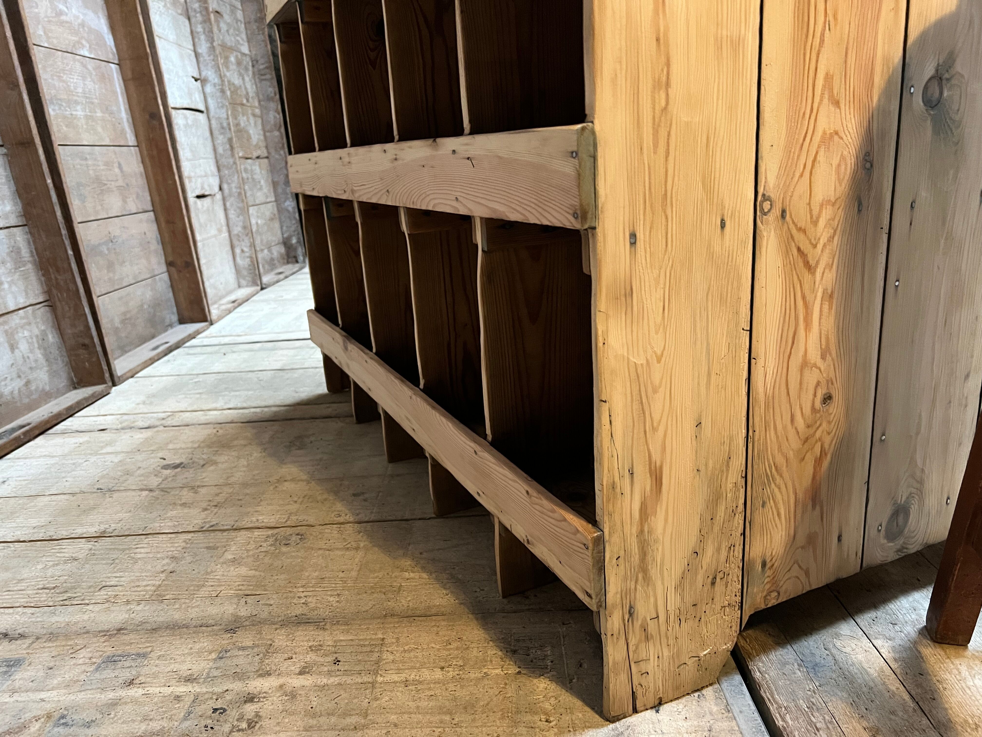 Double-sided locker craft furniture