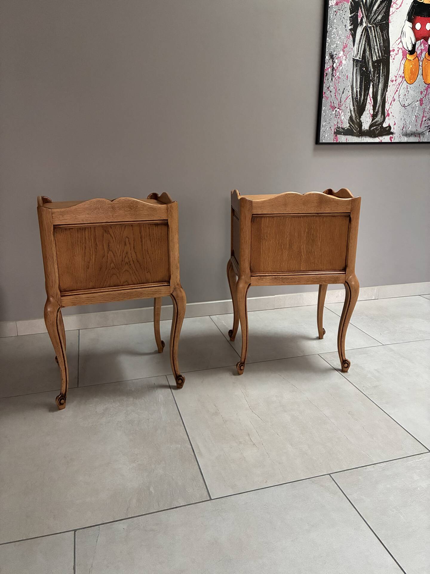 Bedside table