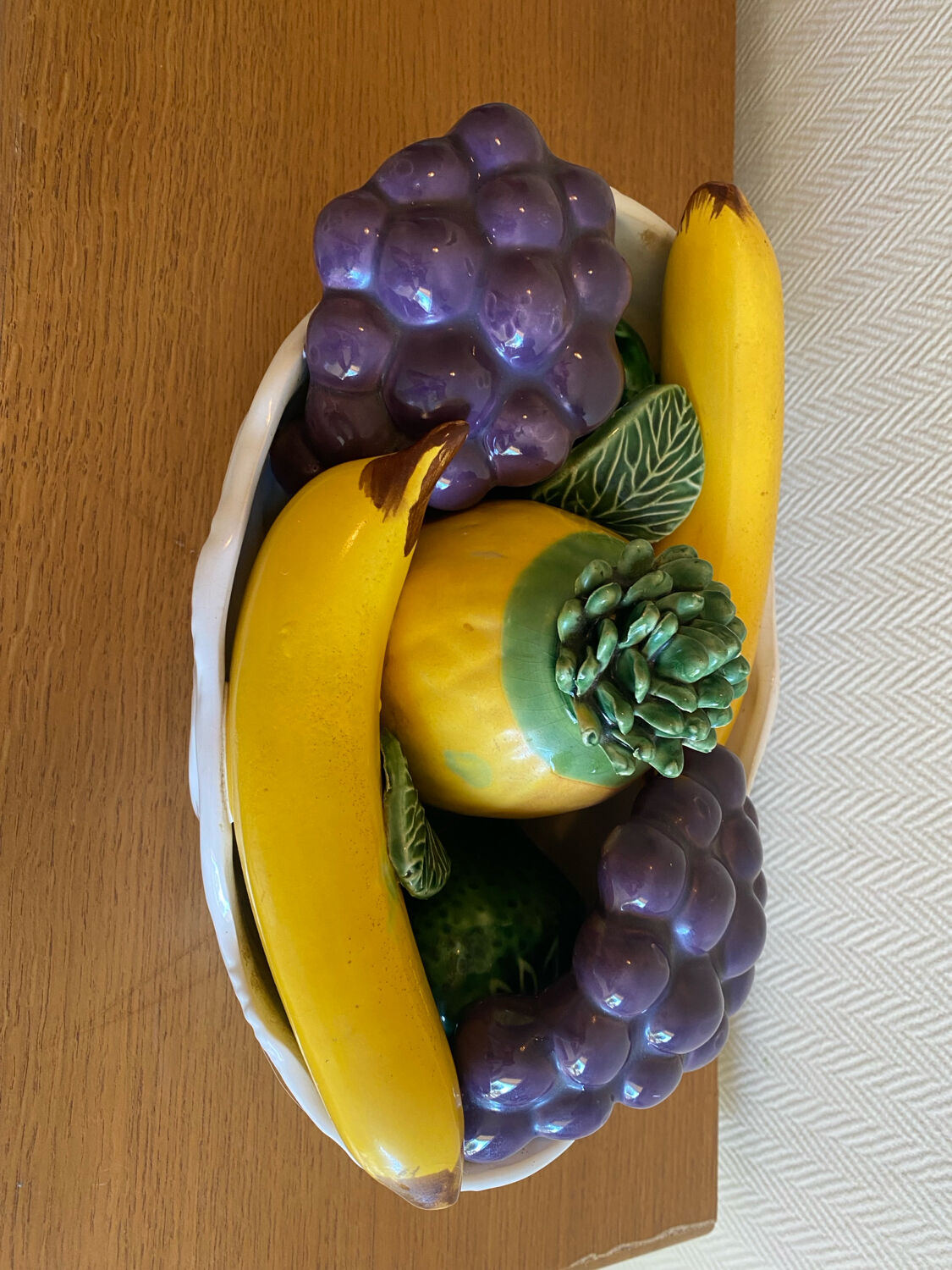 Trompe l'œil ceramic fruit bowl