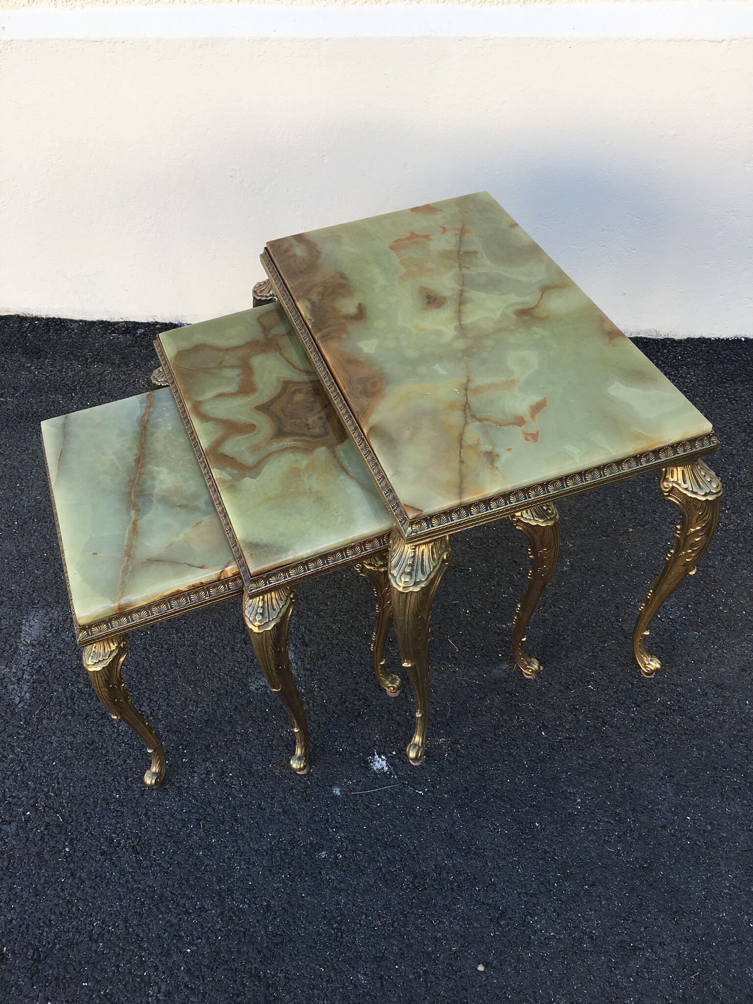 Tables in bronze