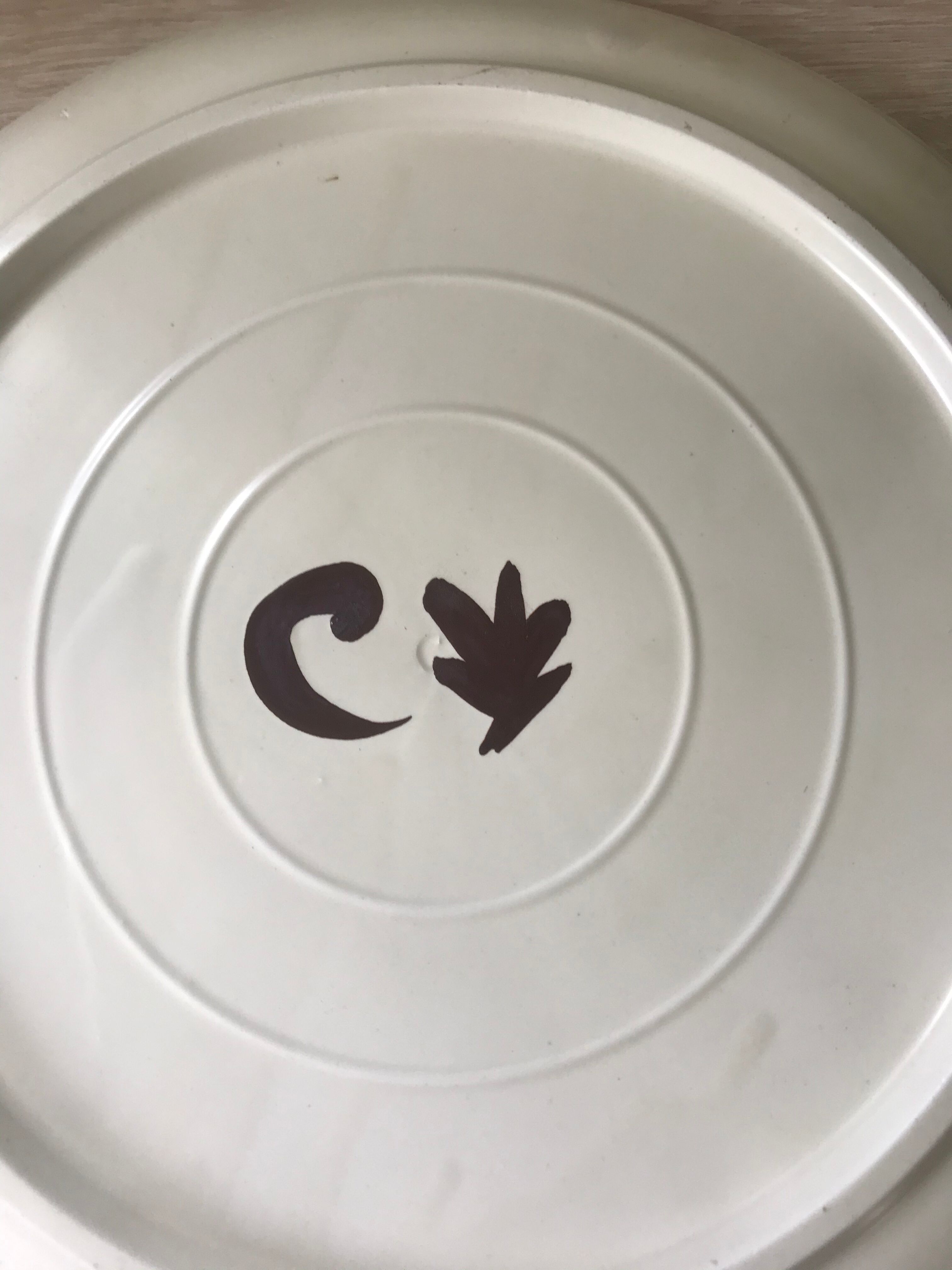 6 assiettes en grès Vallauris vintage