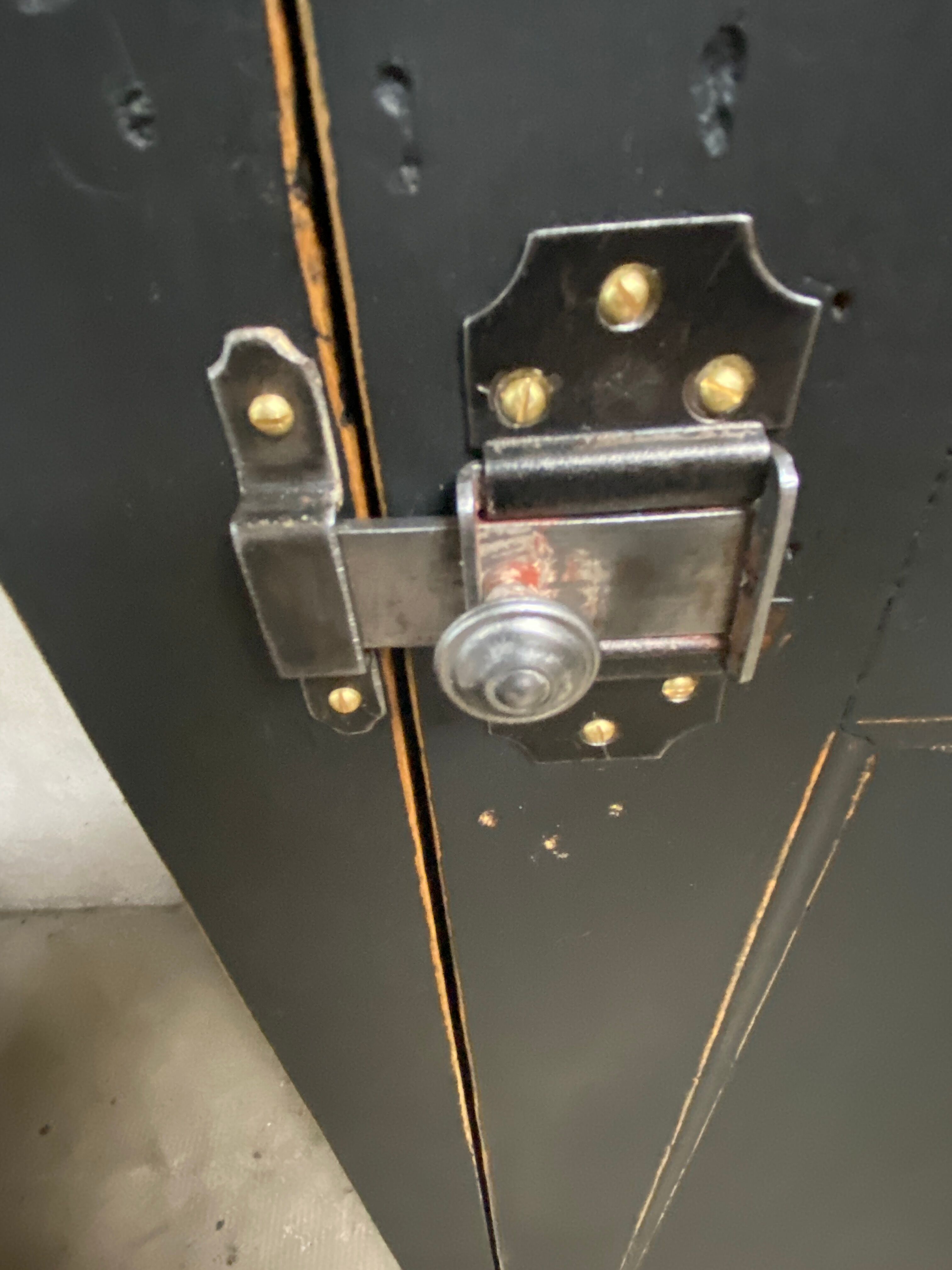 Bonnetière armoire parisienne noire