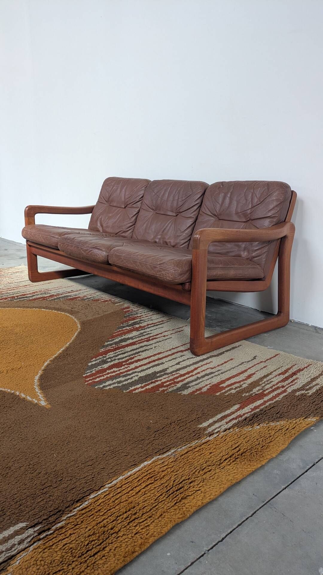 Vintage Scandinavian design living room Emc furniture