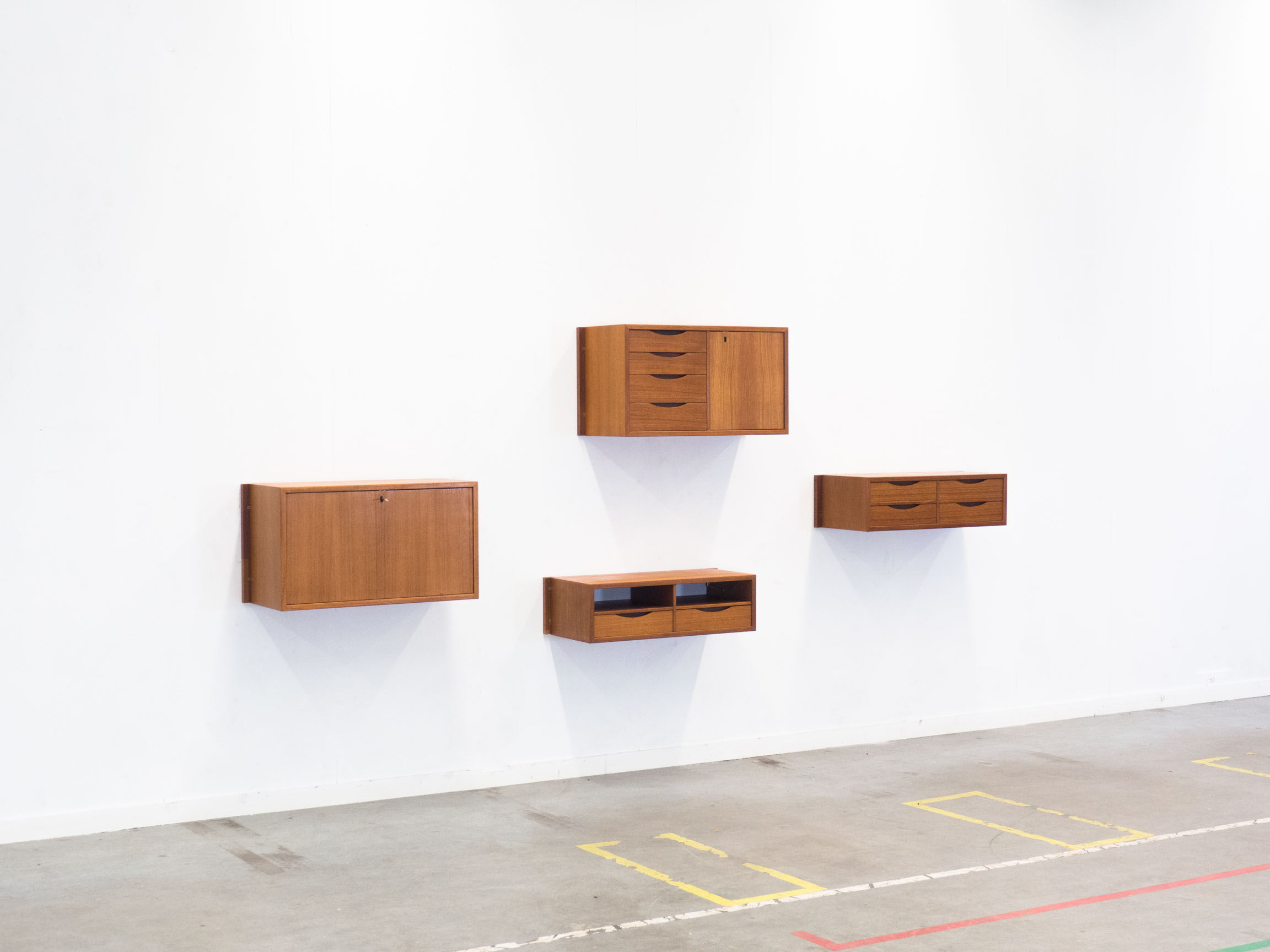 Bruksbo Tegnekontor ‘Veggen Deluxe’ wall cabinets – Torbjørn Afdal & Rolf Hesland