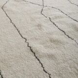 Traditional handmade pure wool rug, size 150 x 250 cm