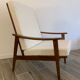 Fauteuil scandinave refait tissus bouclettes