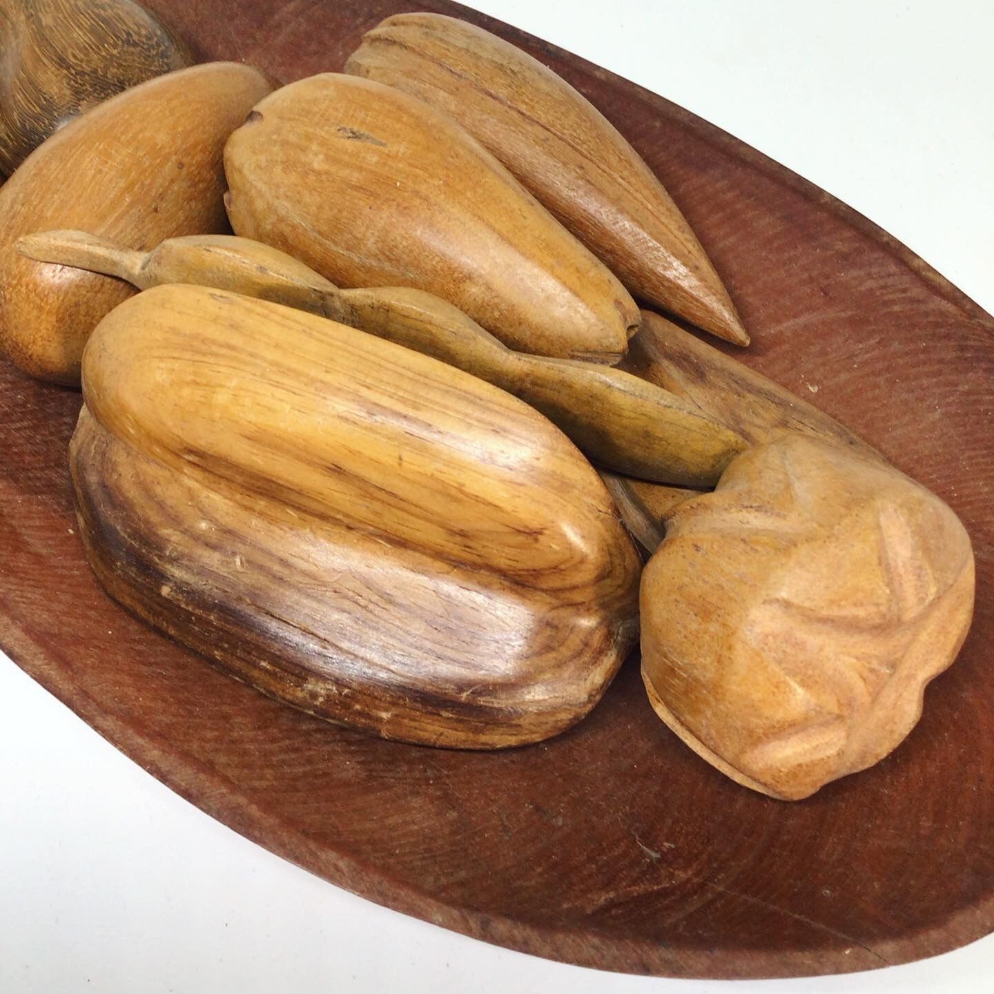 Solid wood fruit basket