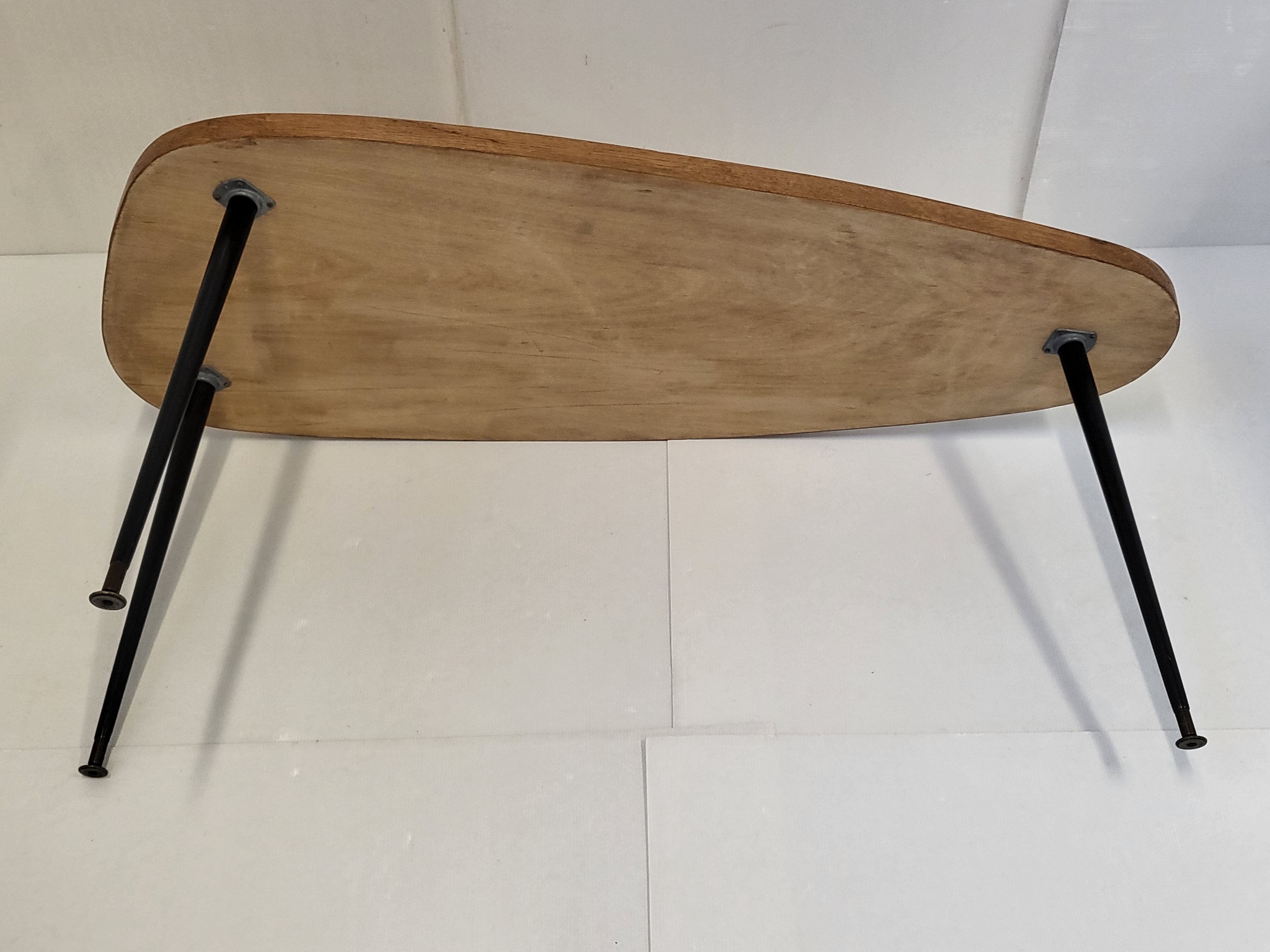 Vintage coffee table 1950 tripod