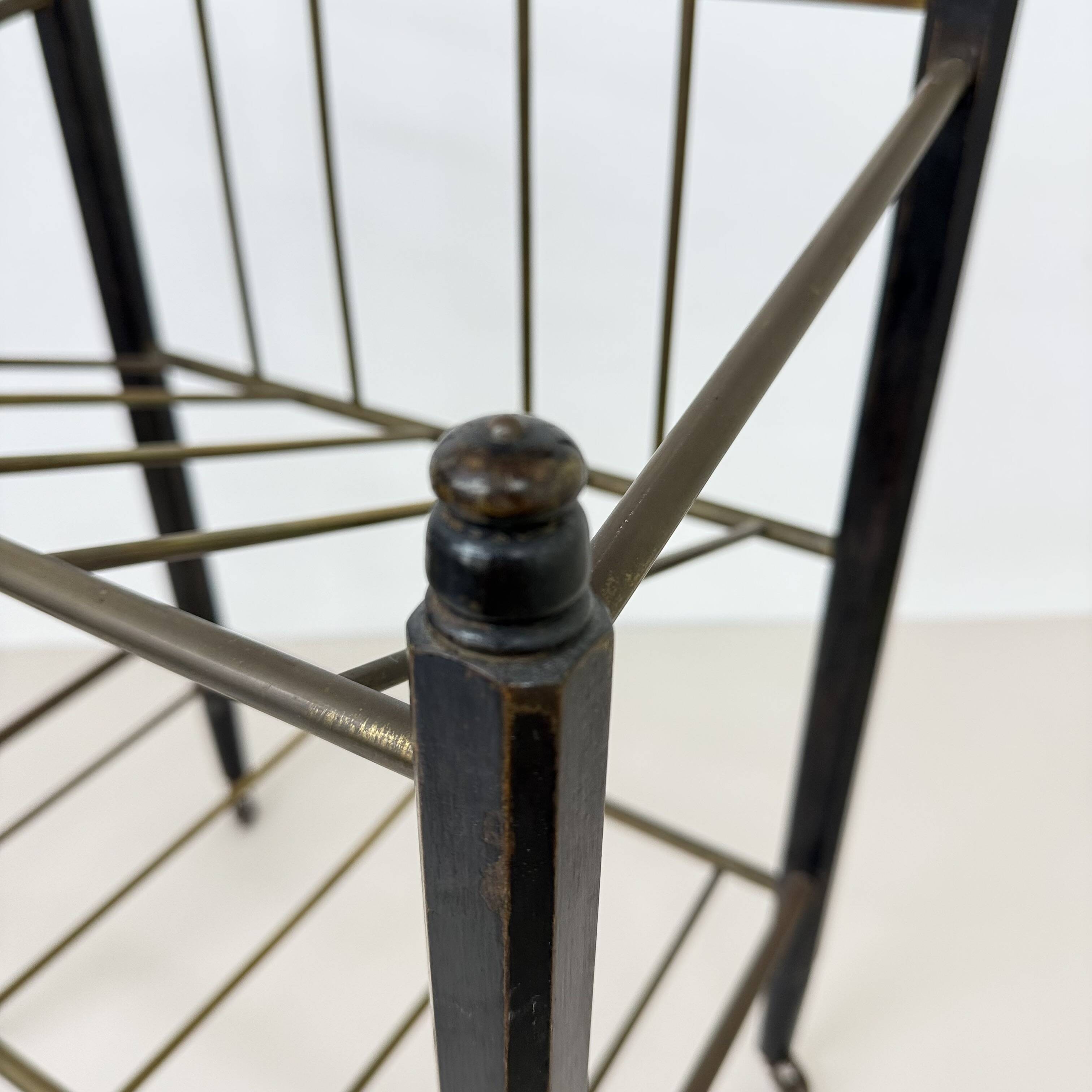 Vintage magazine rack , 1970s