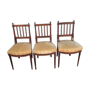 Trois chaises en acajou