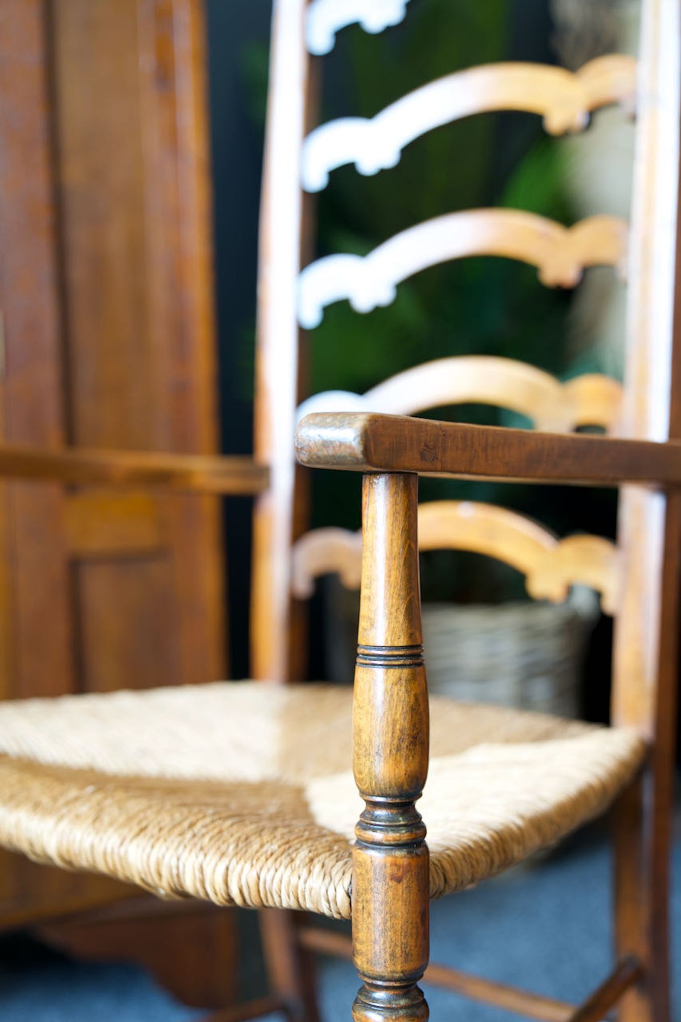 Arts & crafts solid oak ladder back occasional chair with rush seat