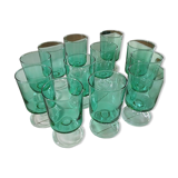 12 verres à pied vintages