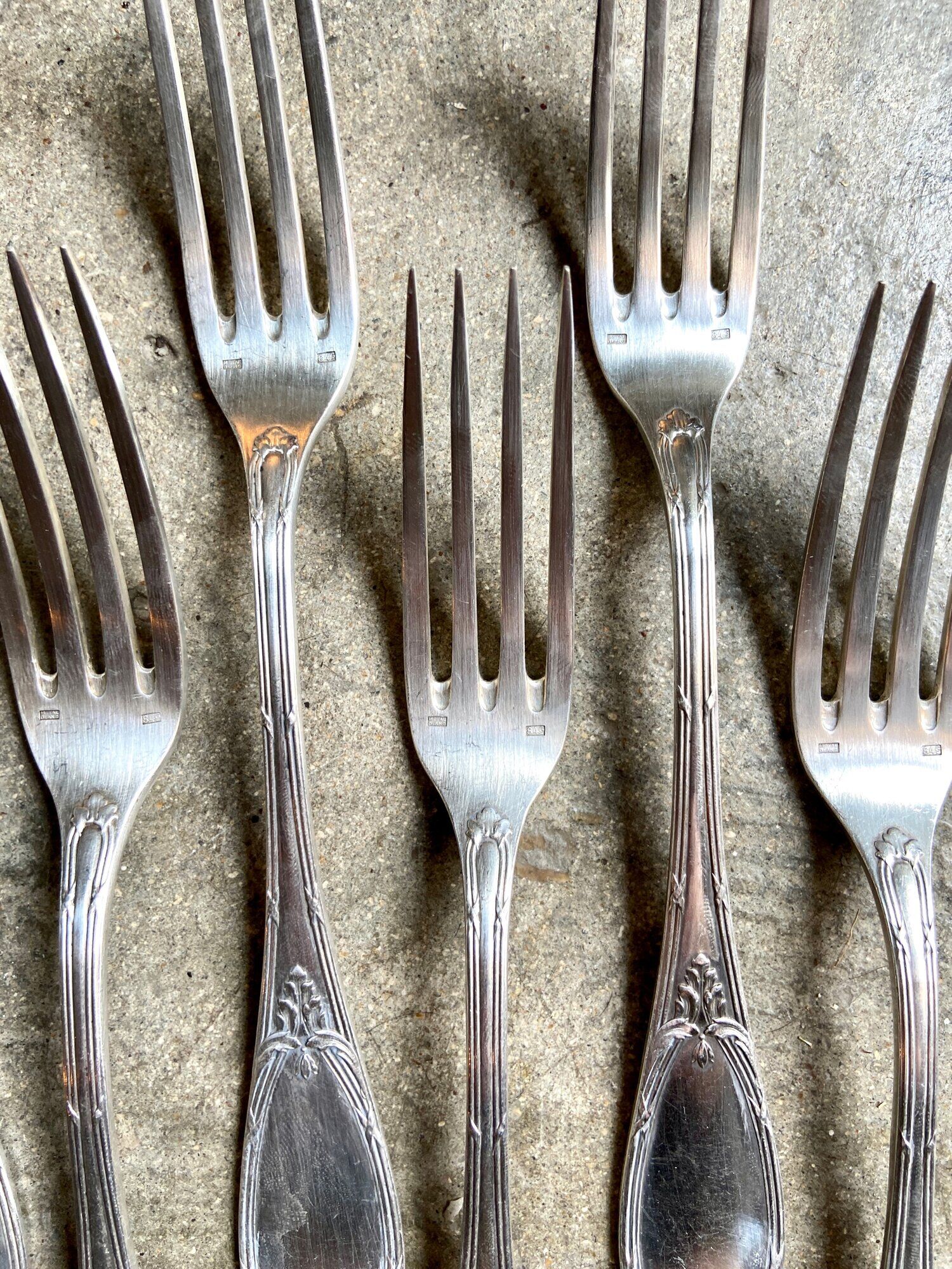 6 silver metal forks