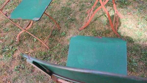 Table de jardin en fer peint, style milieu de siècle, avec 2 chaises, années 1960.