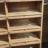 Trade cabinet with flaps