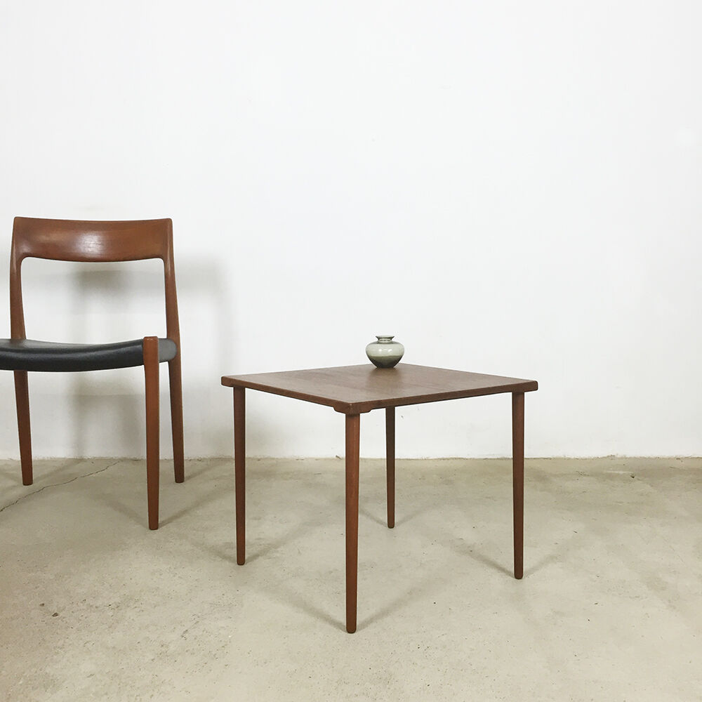 Minimalistic 60s danish side table tisch | FRANCE & DAVERKOSEN teak | Sound, Denmark and France. Midcentury modern TEAK