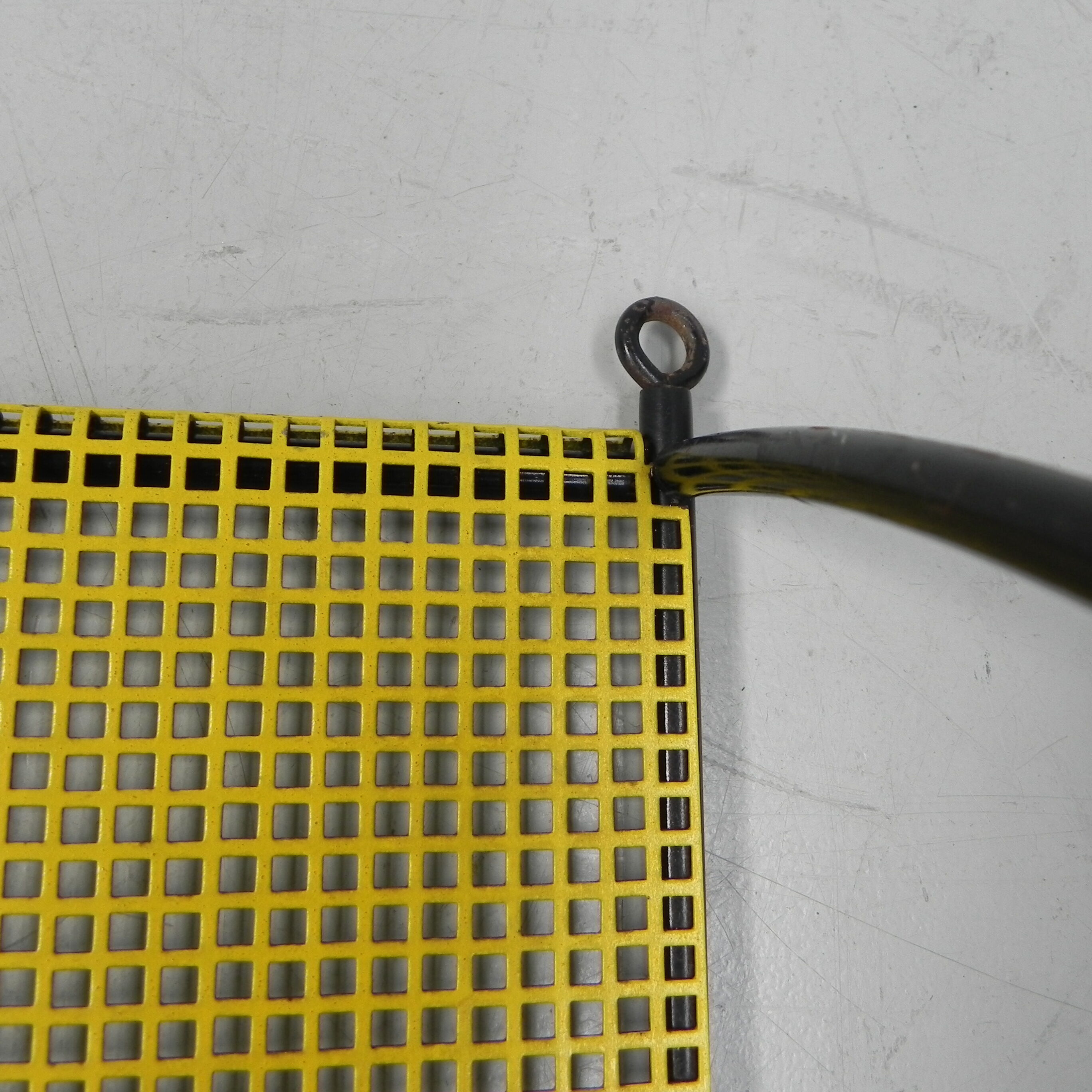 Pilastro wall rack with perforated steel plate