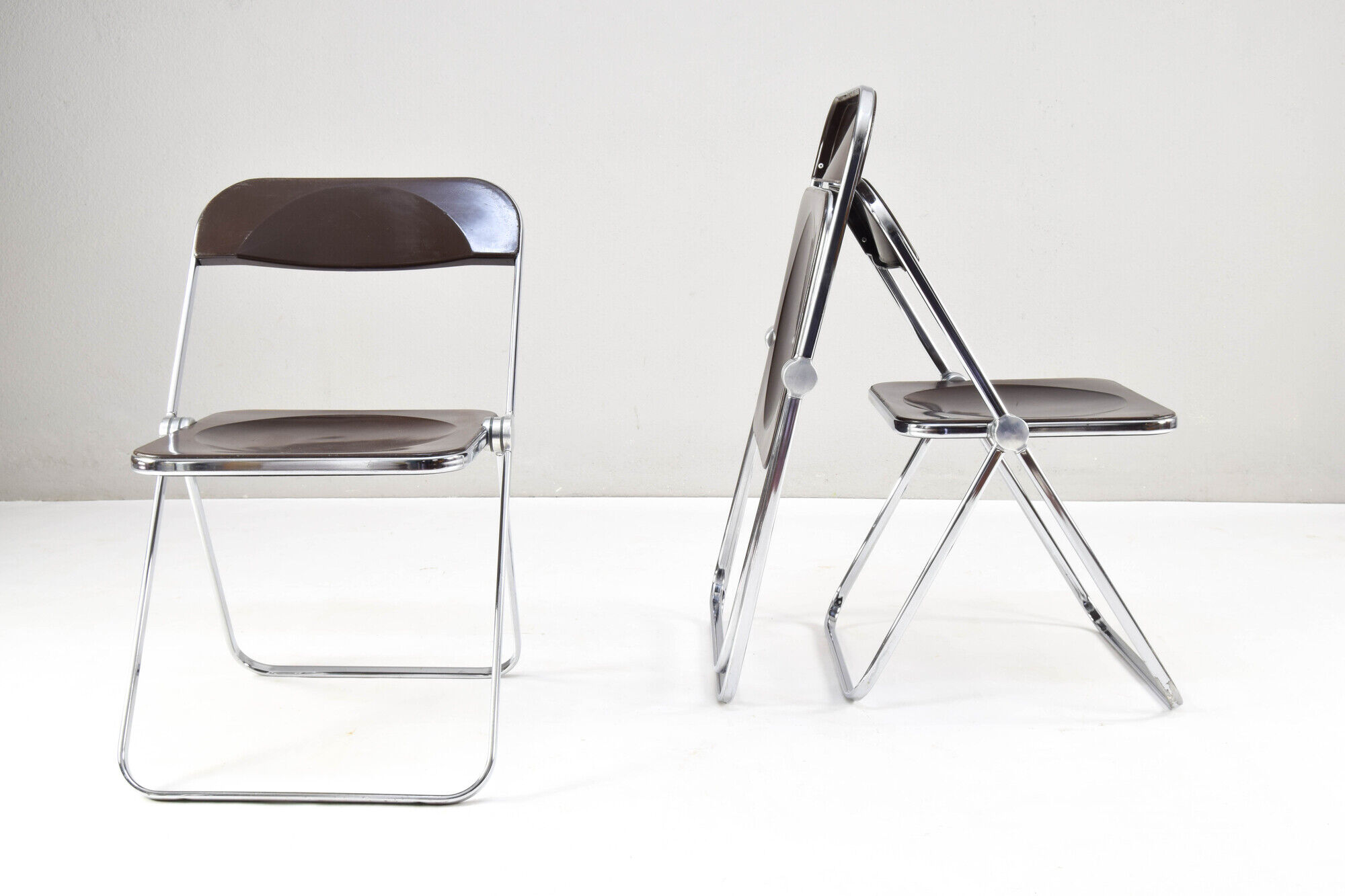 Plia folding chairs by Giancarlo Piretti to Castelli Italy 60s
