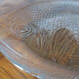 Very large glass fish dish from Arcoroc in very good condition