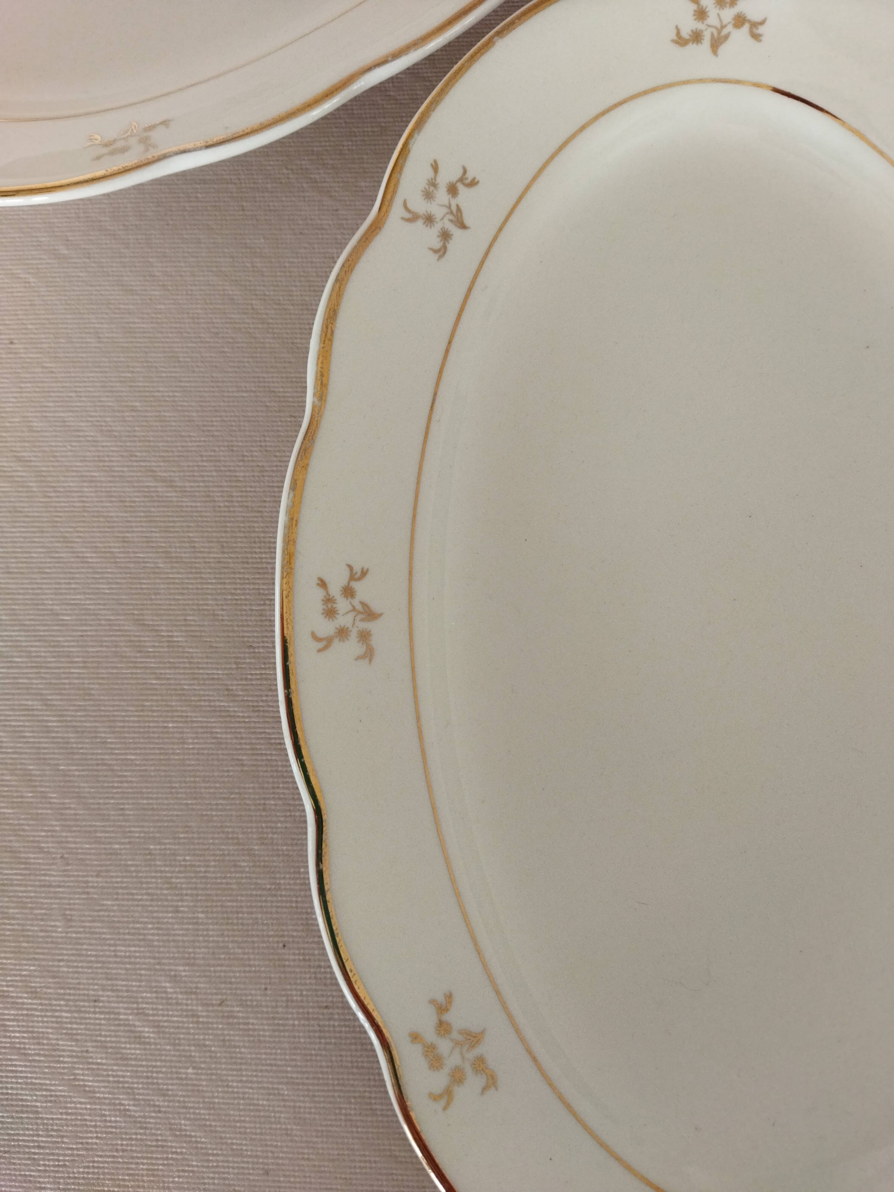 Raviers Villeroy & Boch Mettlach ivory and gold, model 7101