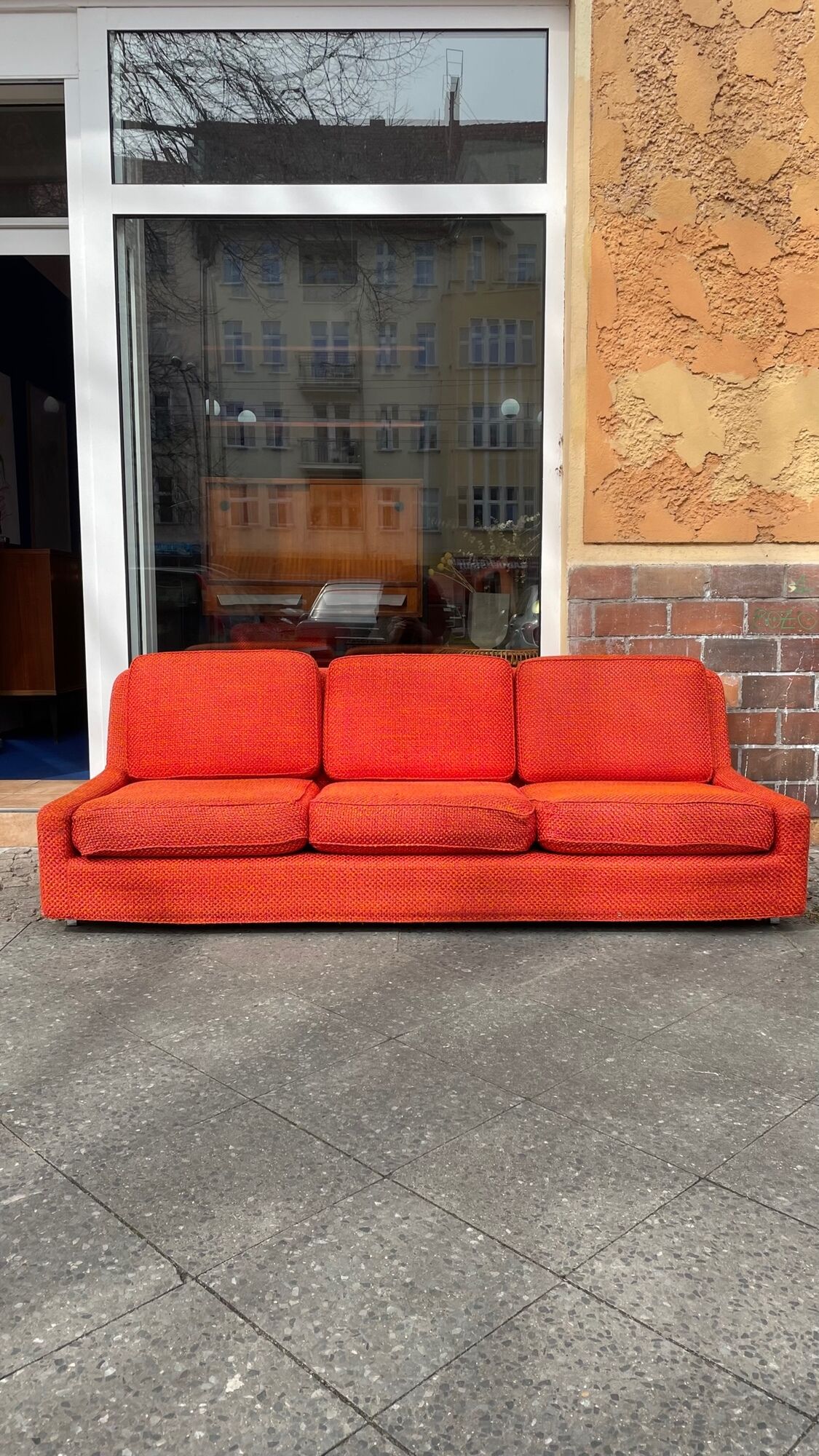 Sofa 3 places dux international playboy model of the 70s