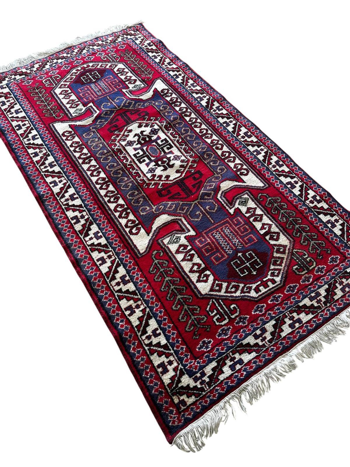 Handmade Persian rug 190cm x 100cm