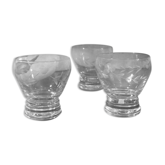 3 verres à digestif anciens en cristal