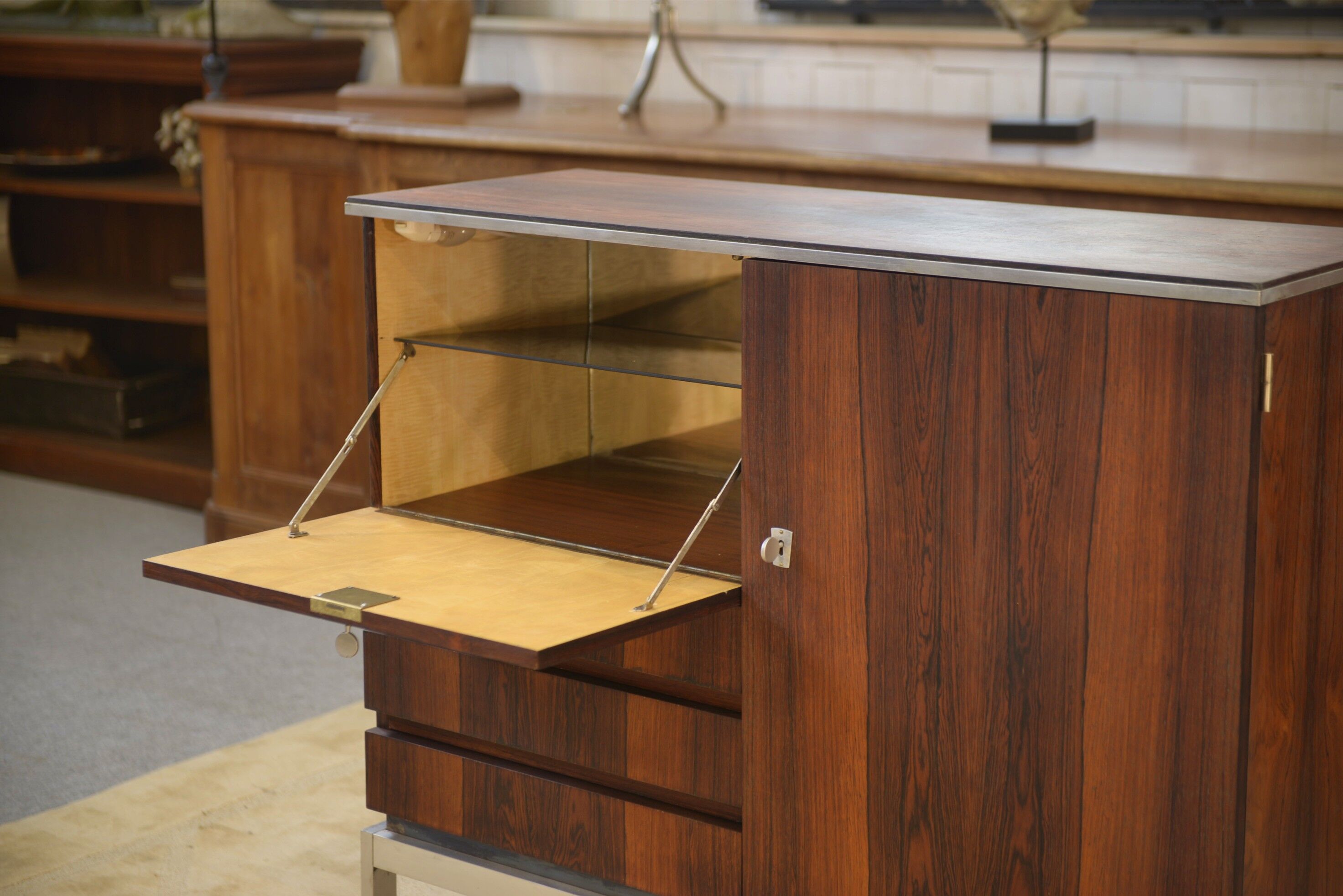 Buffet bar design en palissandre 1970’s