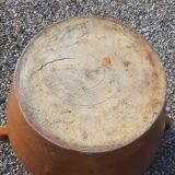 Saloir in sandstone 4 handles and lid