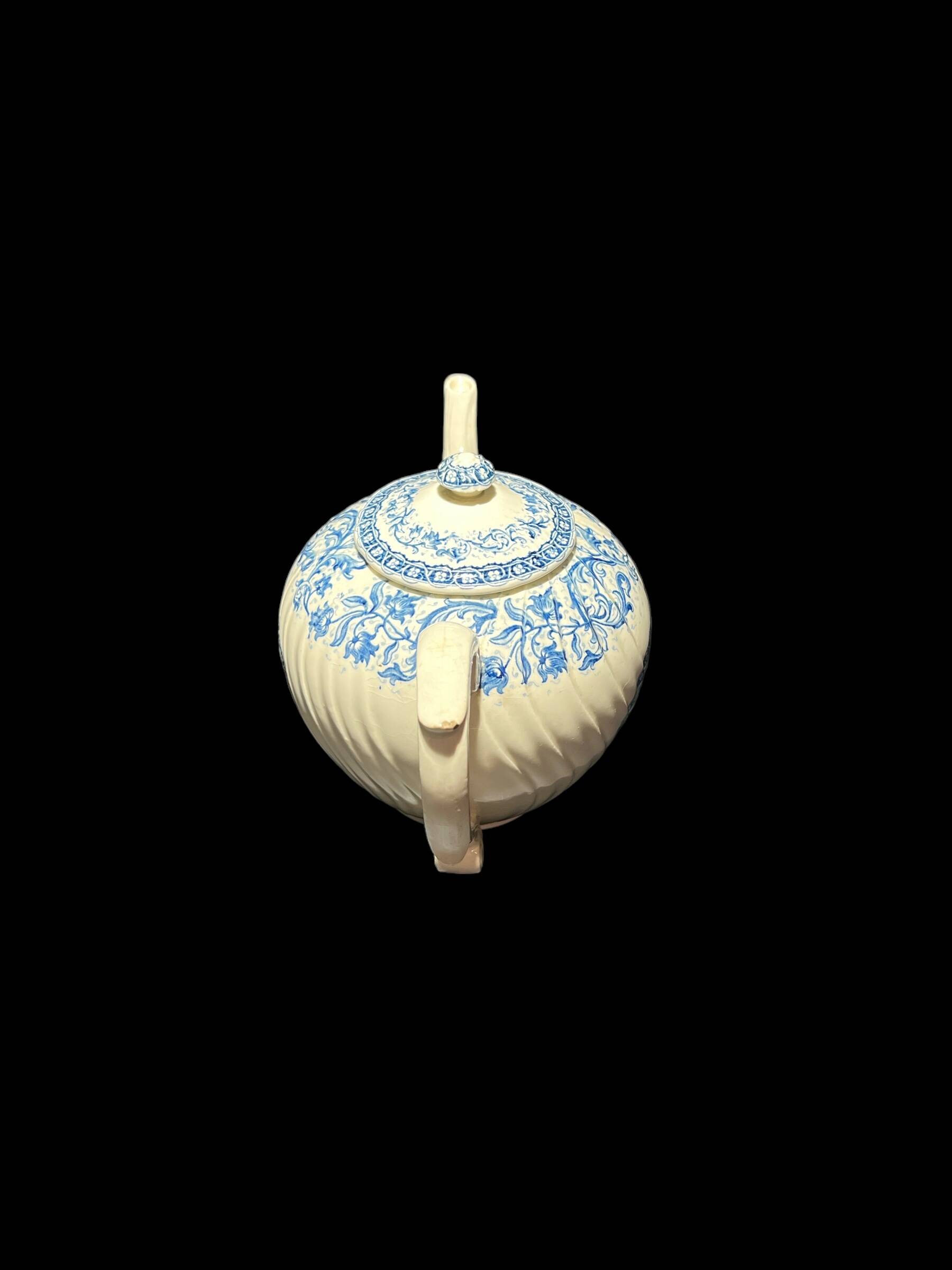 Gien porcelain teapot