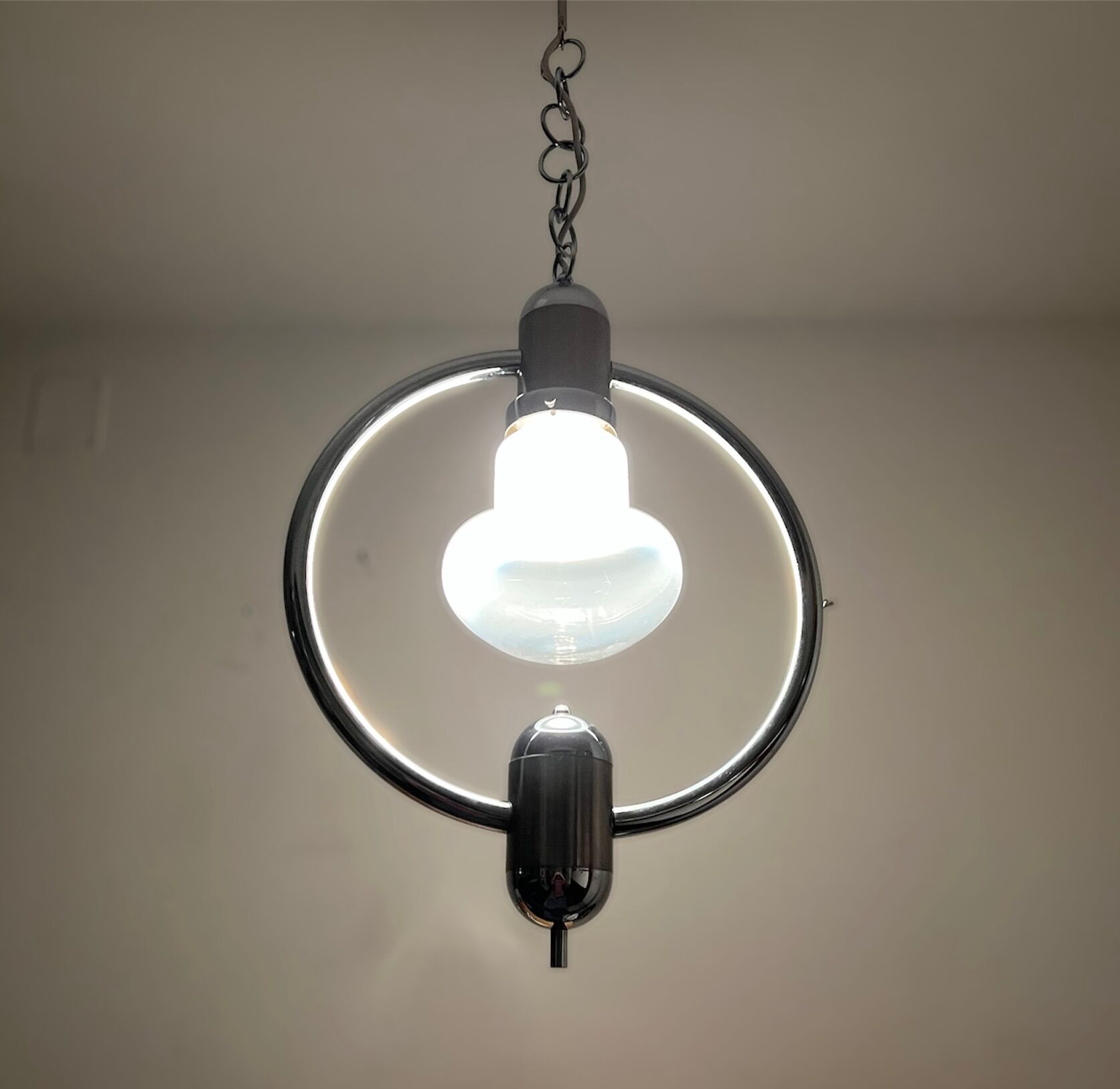 Suspension UFO des années 70