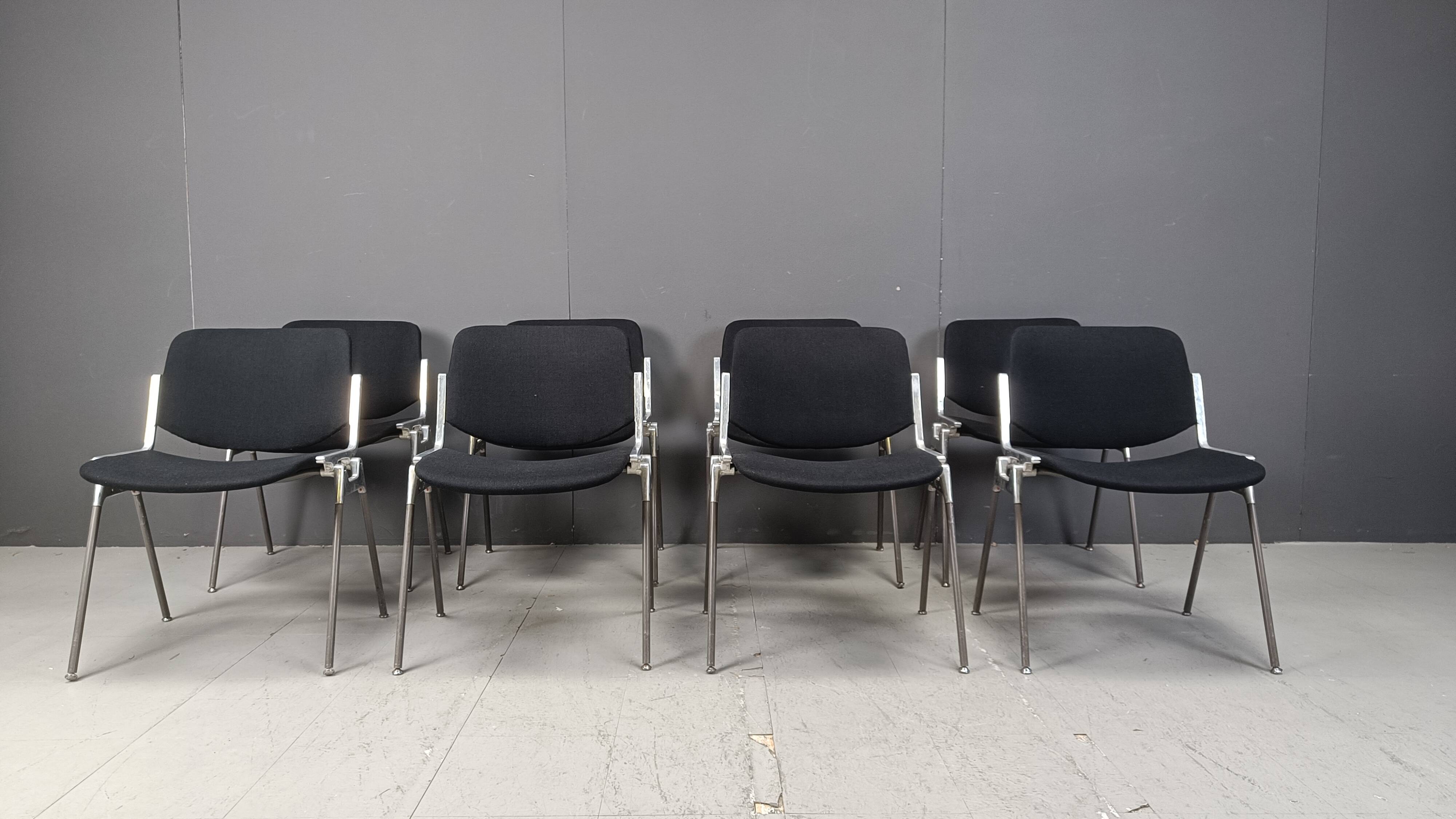 8 chaises vintage DSC 106 de Giancarlo Piretti pour Castelli