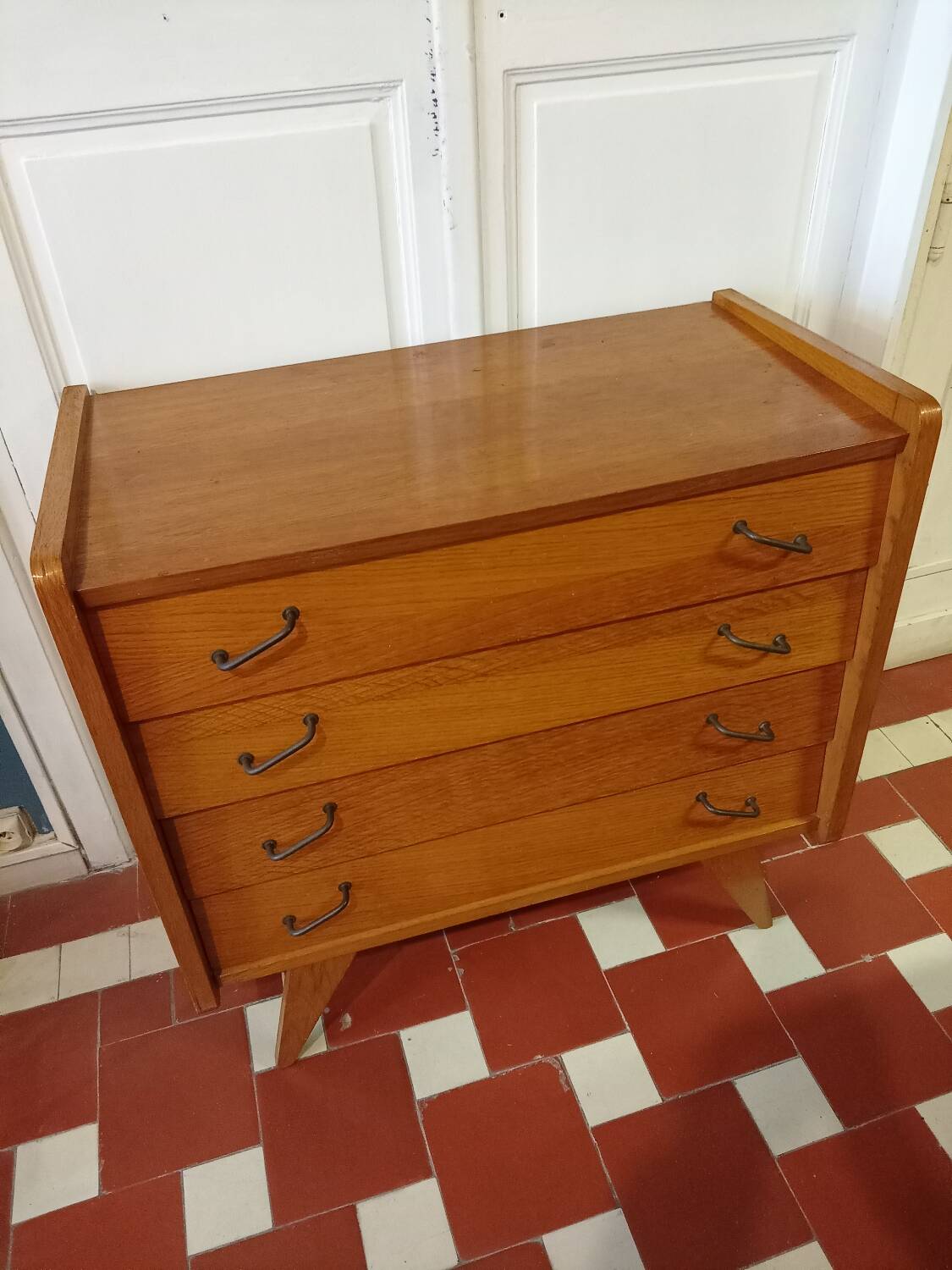 Commode vintage