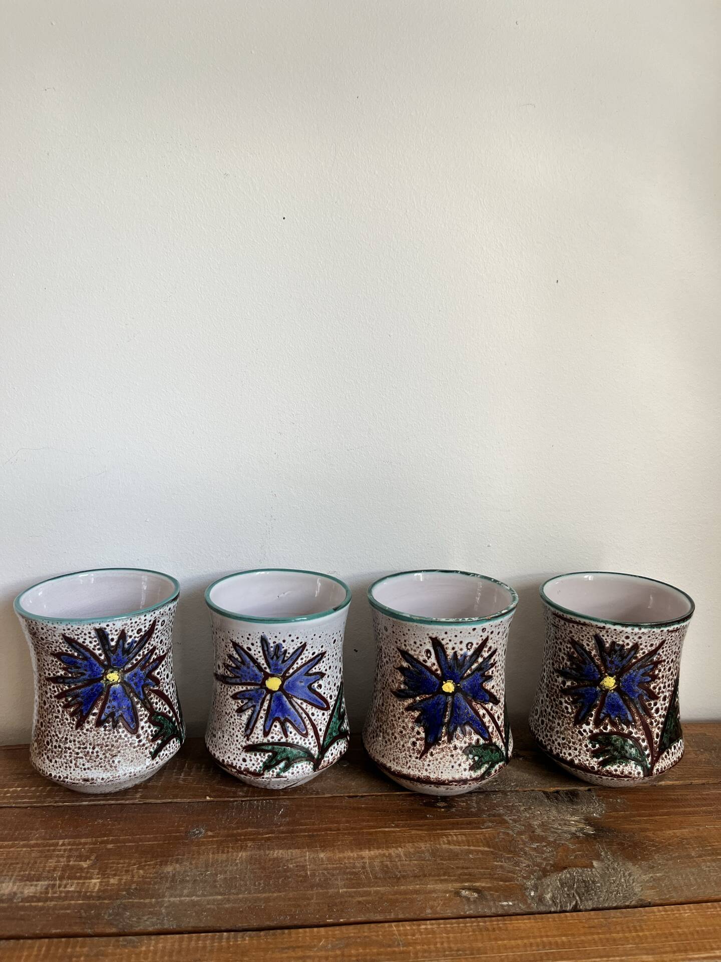 4 cups Vallauris