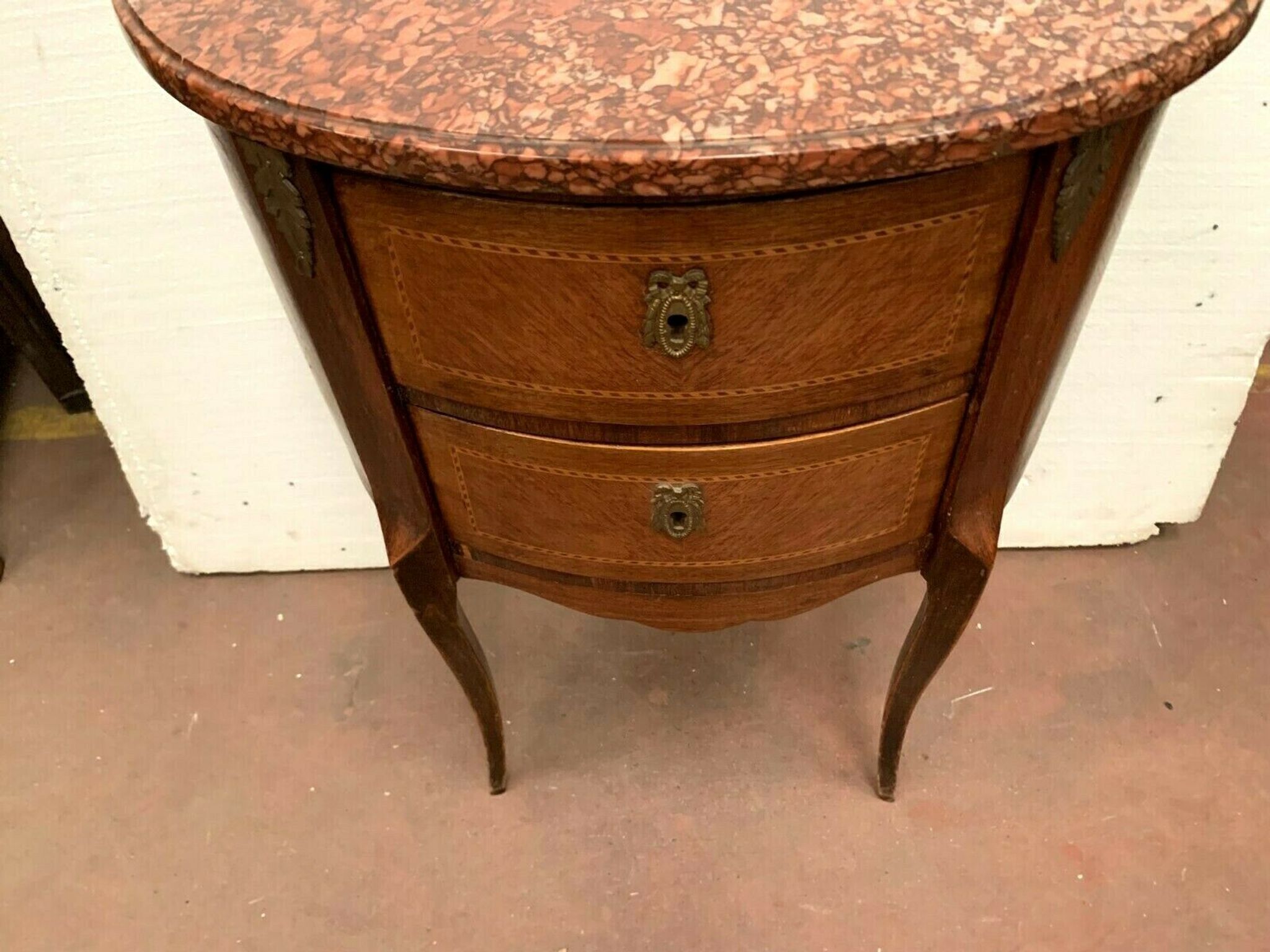 Louis XV style half-moon chest of drawers in XX century marquetry