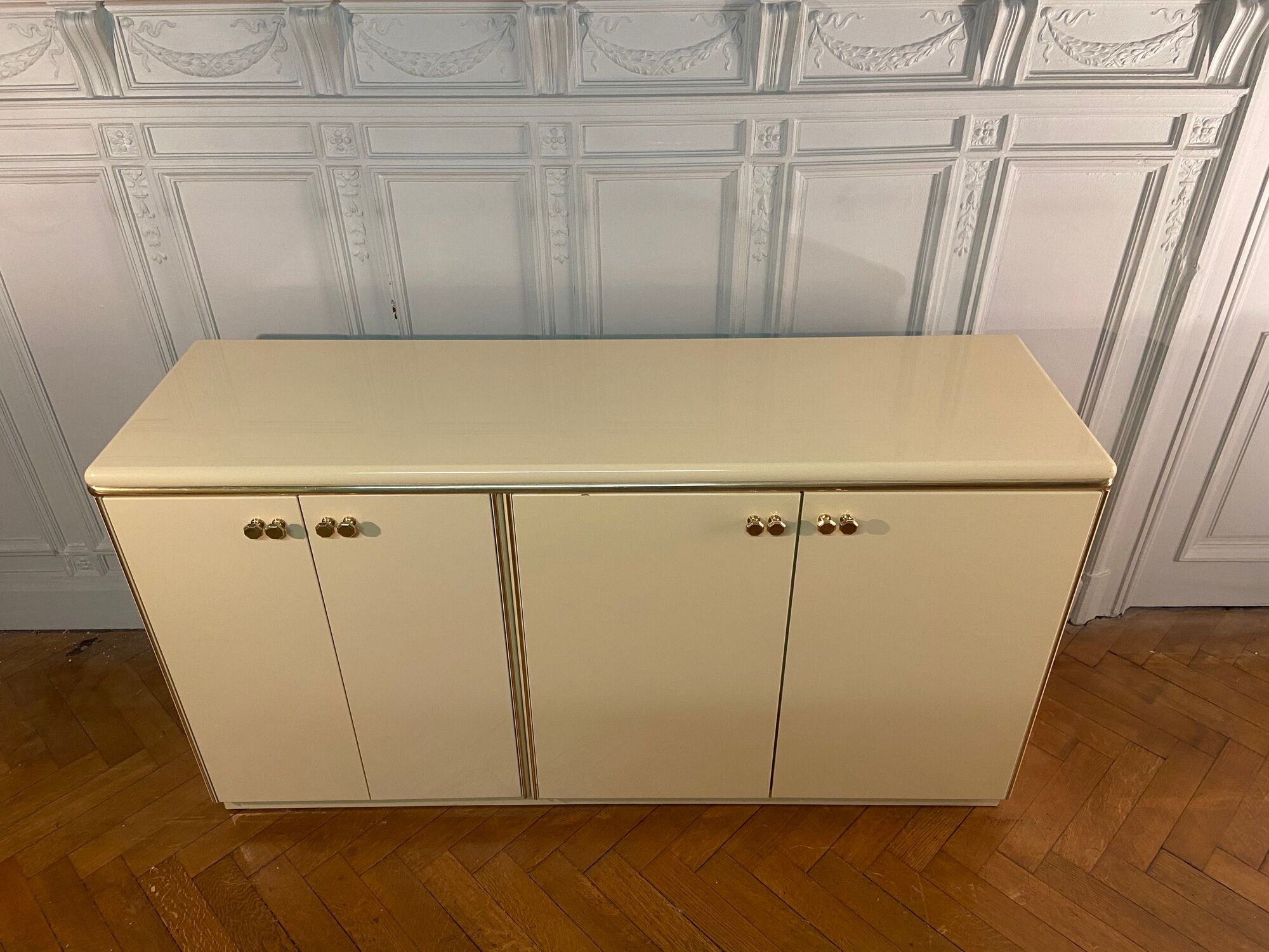 Ivory and brass wool buffet, 1970