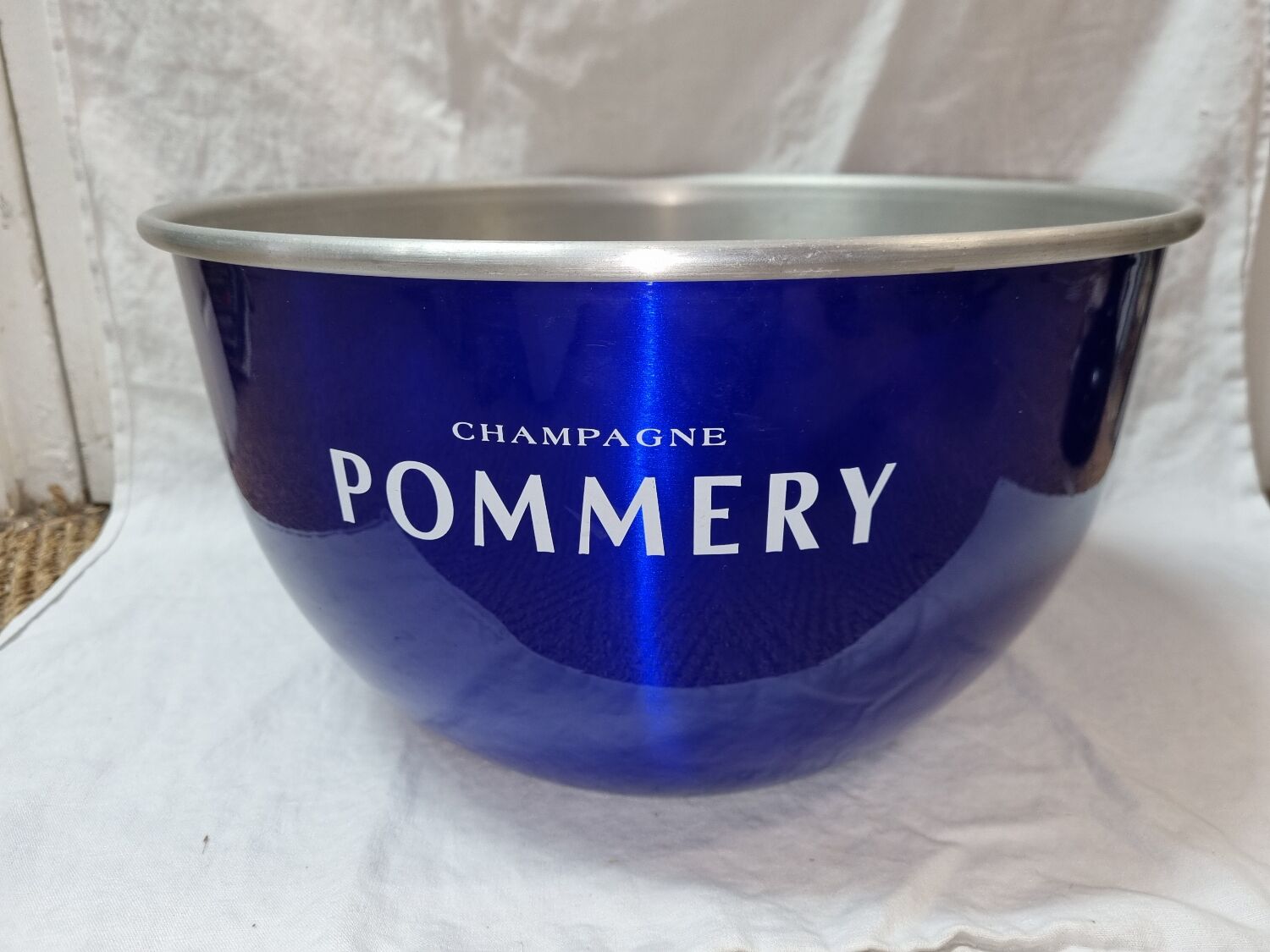 Pommery champagne basin, royal blue aluminum