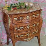 Petite commode Louis XV