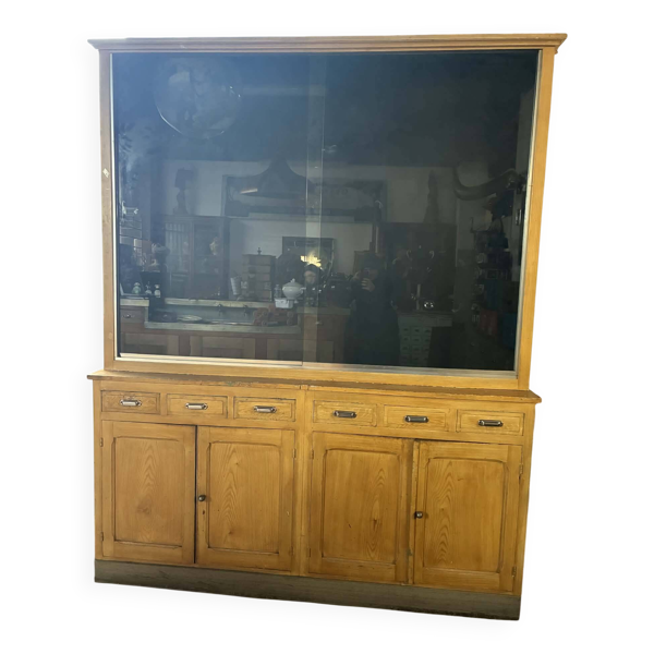 Meuble de métier/magasin