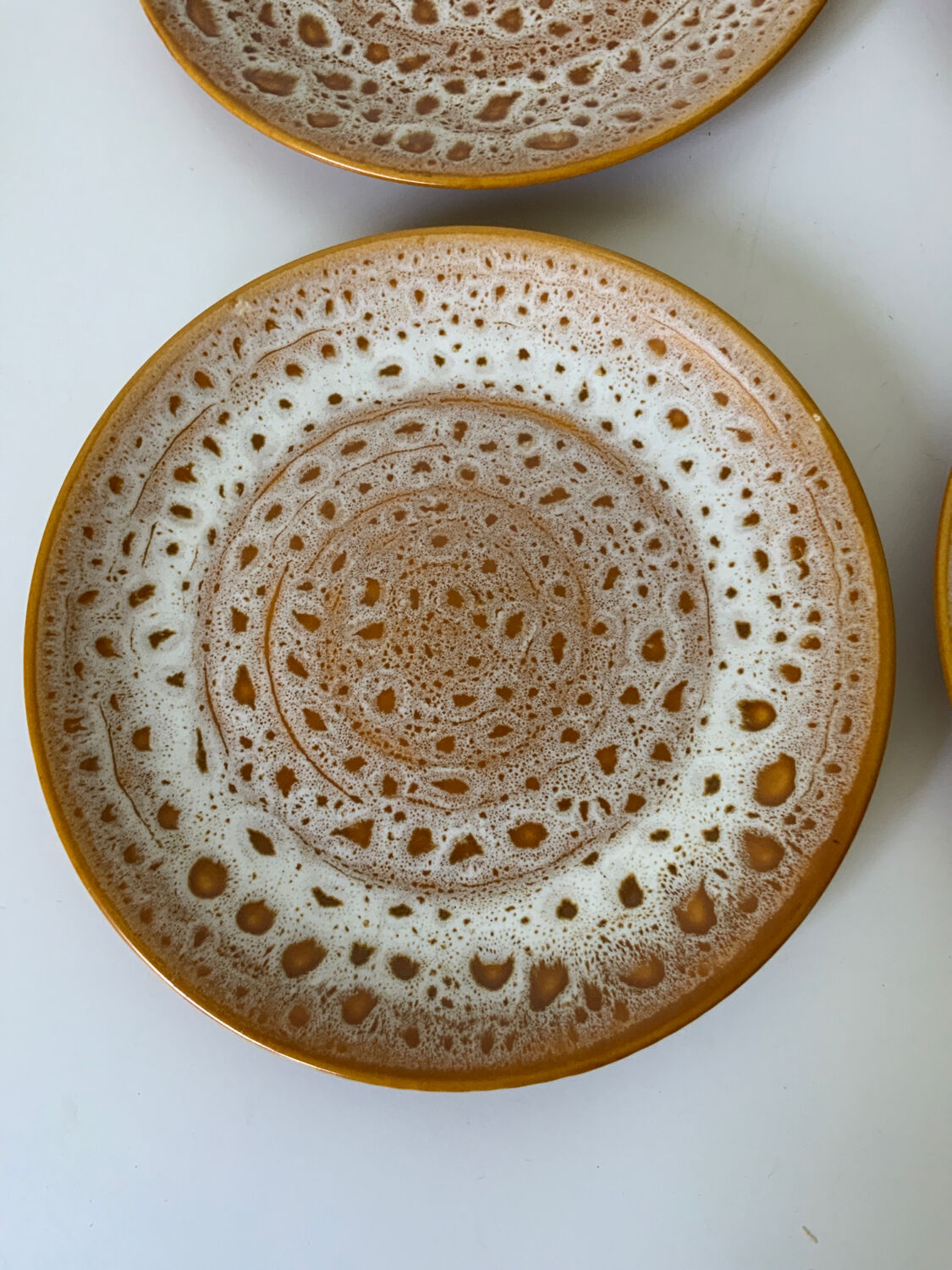 Vintage fawn plates