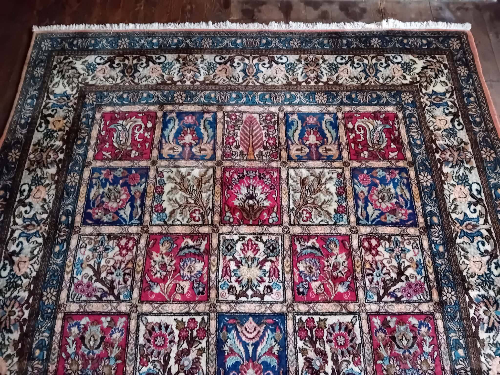 Handmade Bachtiar Persian rug 323x195cm