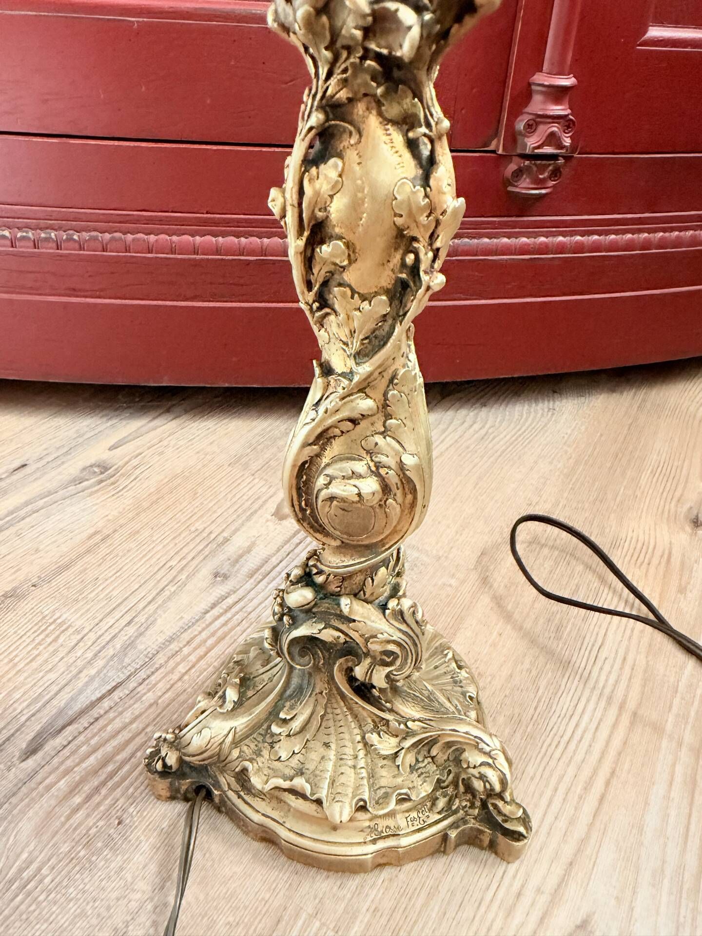 Art Nouveau torch lamp base in gilded bronze by Susse Frères & Robert.